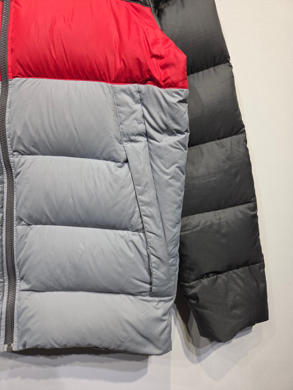 나이키(NIKE) 더 애슬레틱 뎁트 3단 배색 덕다운 패딩 상품이미지5