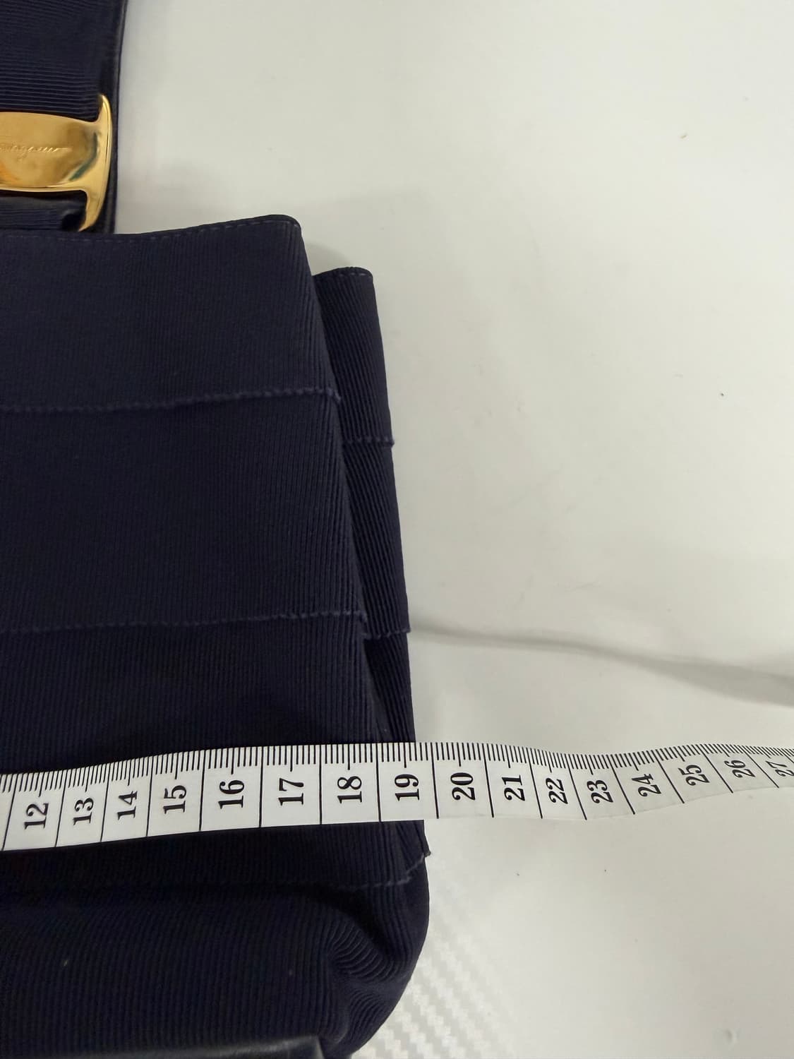 정품) 페라가모 바라 티어드 원 핸들백 상품이미지9