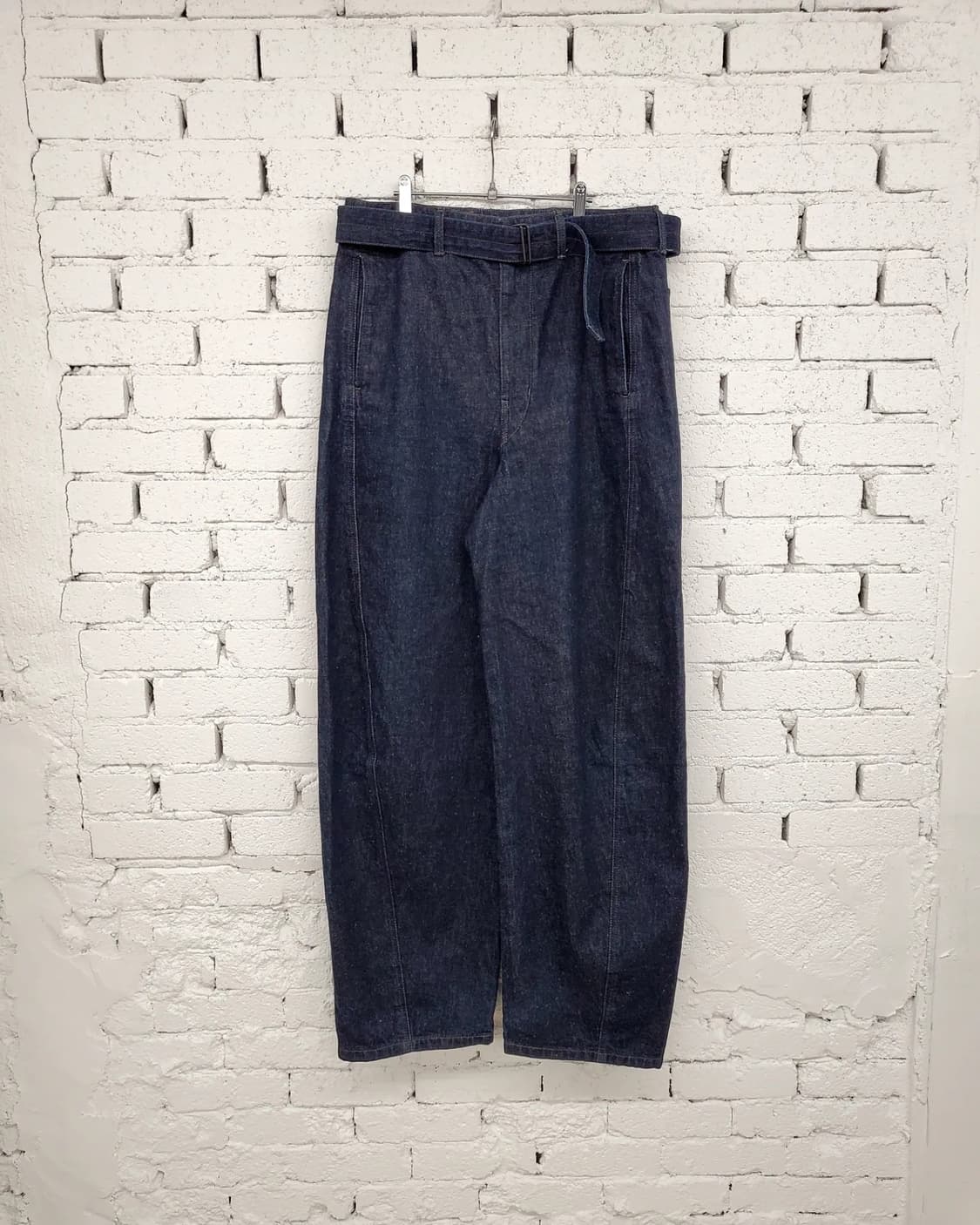 21FW 르메르 TWISTED BELTED 인디고 팬츠 상품이미지2