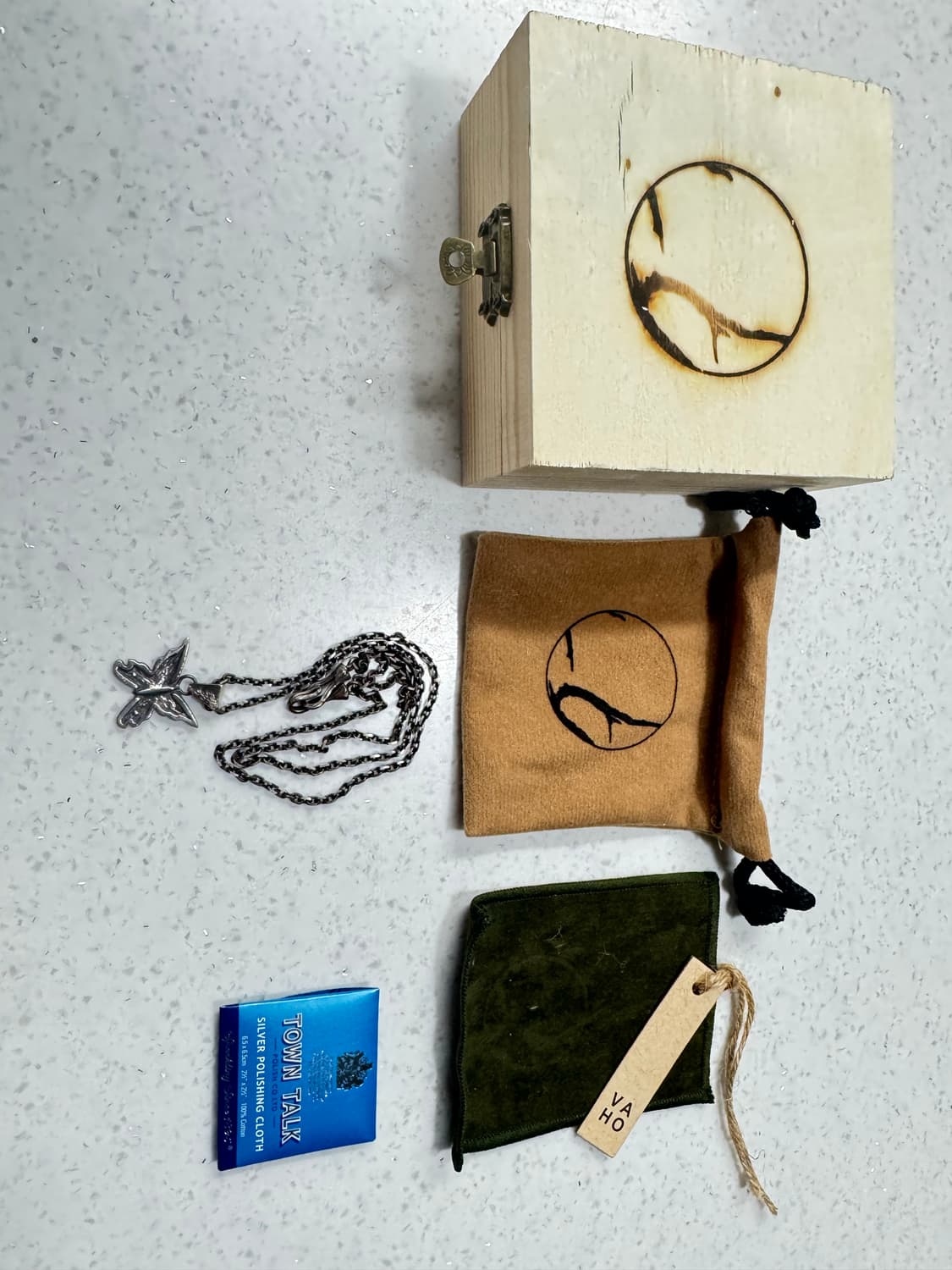 바호스튜디오 sharp butterfly necklace 상품이미지3