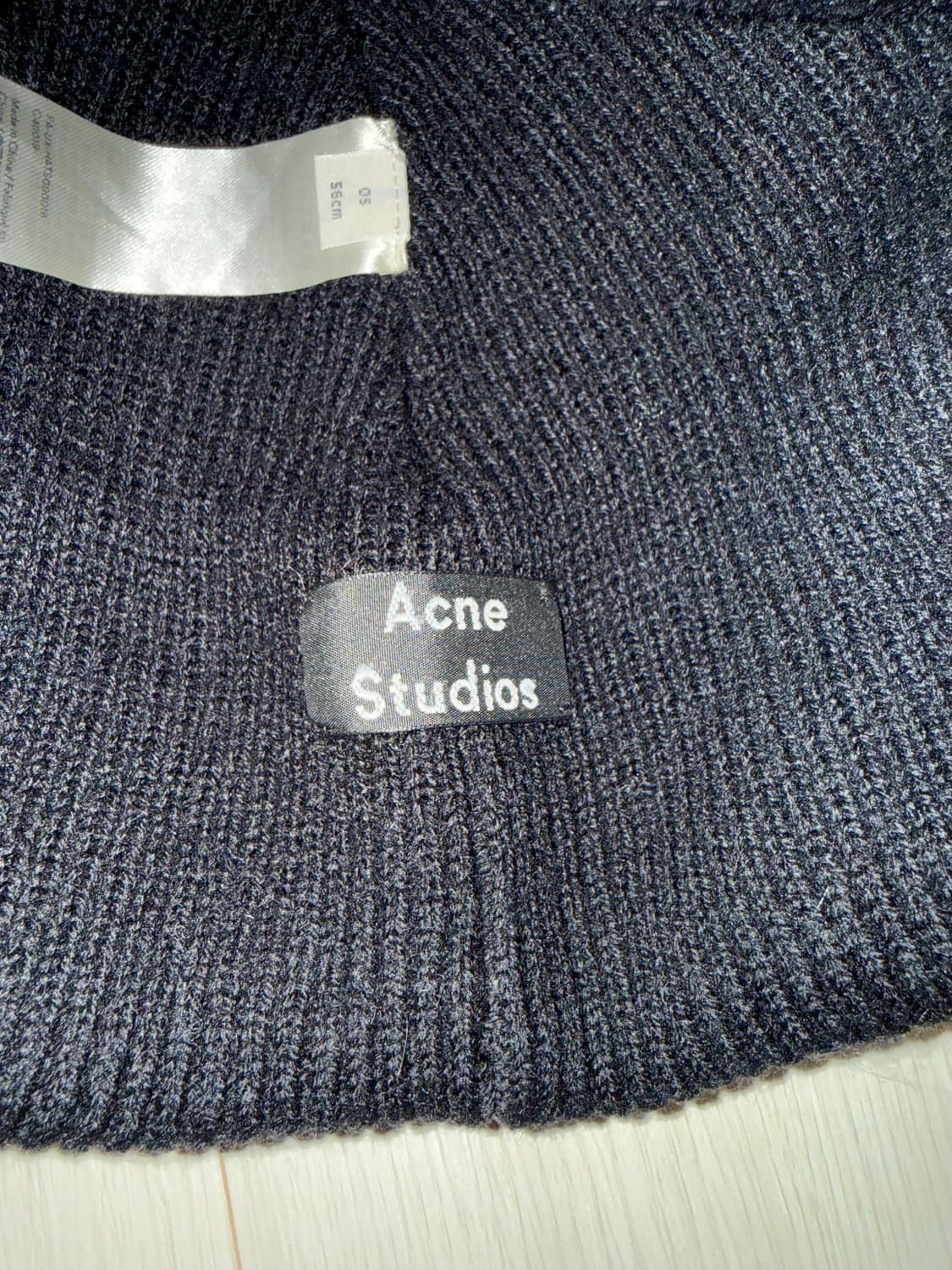 아크네 스튜디오 캔시페이스 비니  상품이미지3