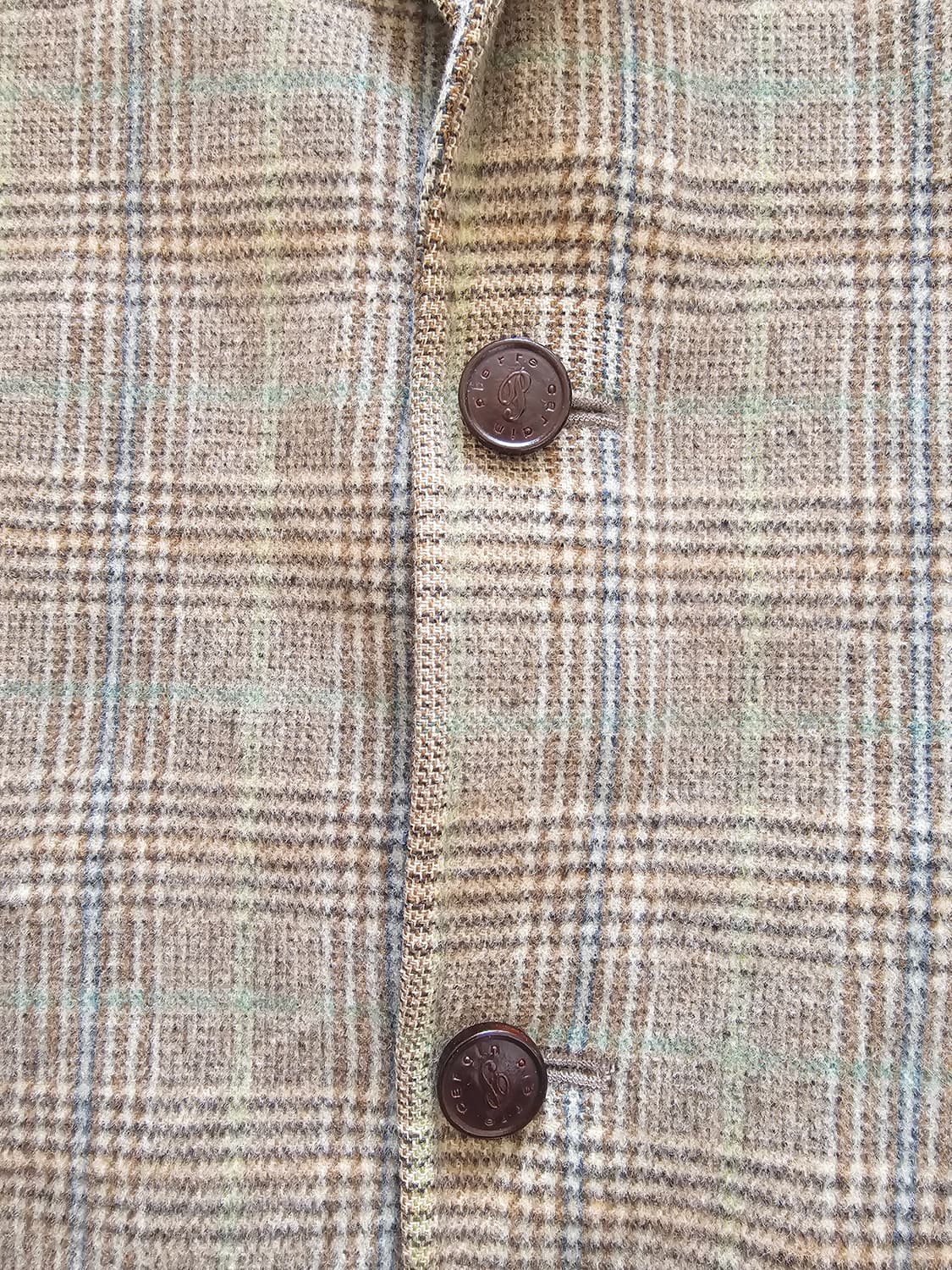 피에르가르뎅 캐주얼 울 체크 자켓 (100사이즈)

 상품이미지6