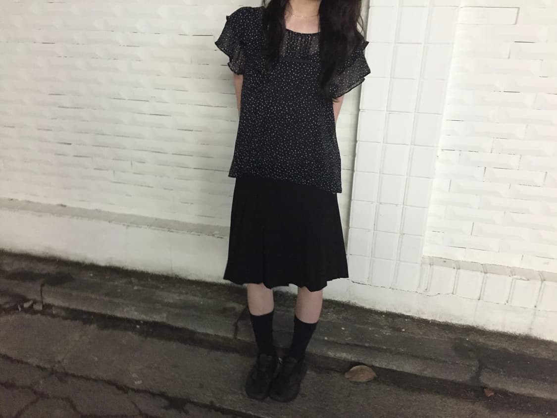 빈티지 도트 블라우스 프릴 소매 시스루 디테일 루즈핏 네이비 상품이미지1