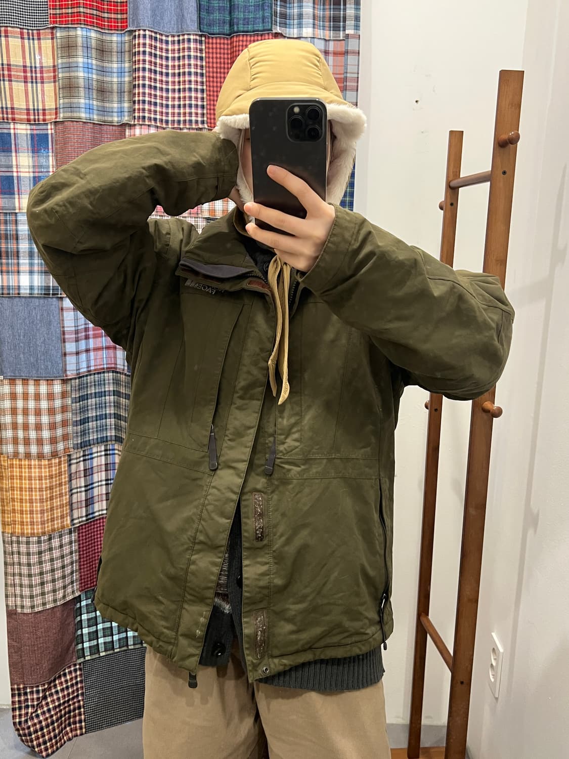 노스페이스 카키 패딩 상품이미지3