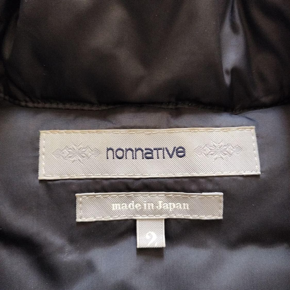 논네이티브 하이넥 다운베스트 상품이미지6