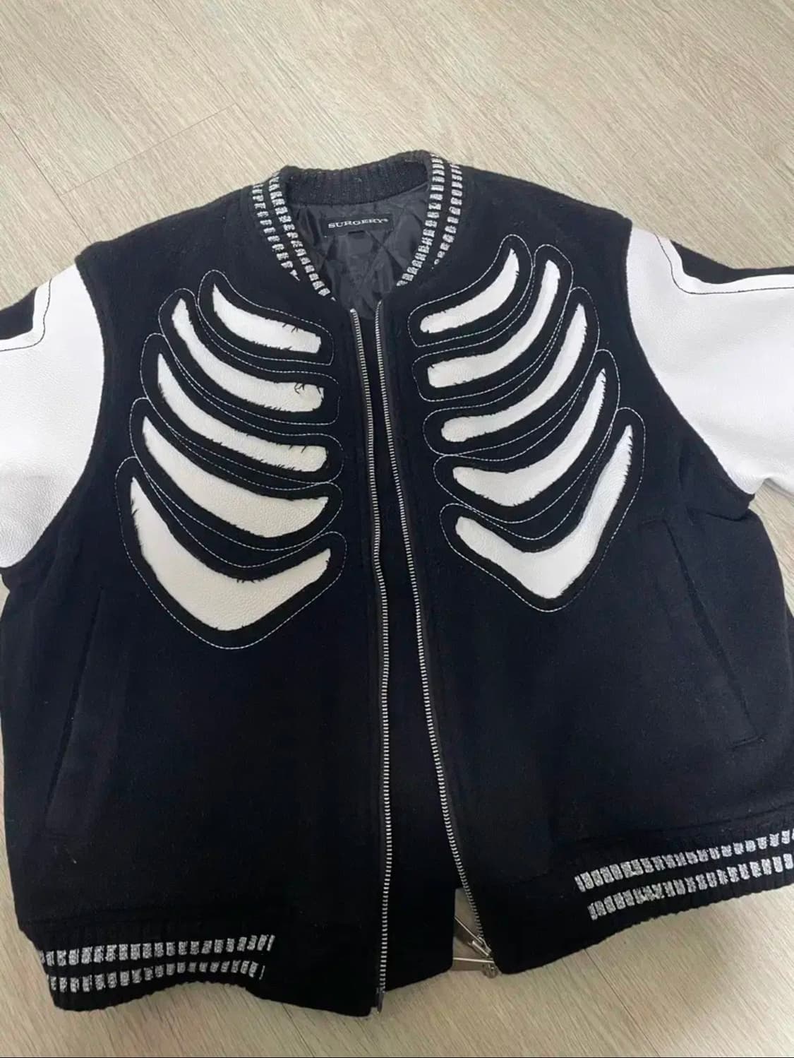 [S] SURGERY 바시티 자켓 초판본 상품이미지1