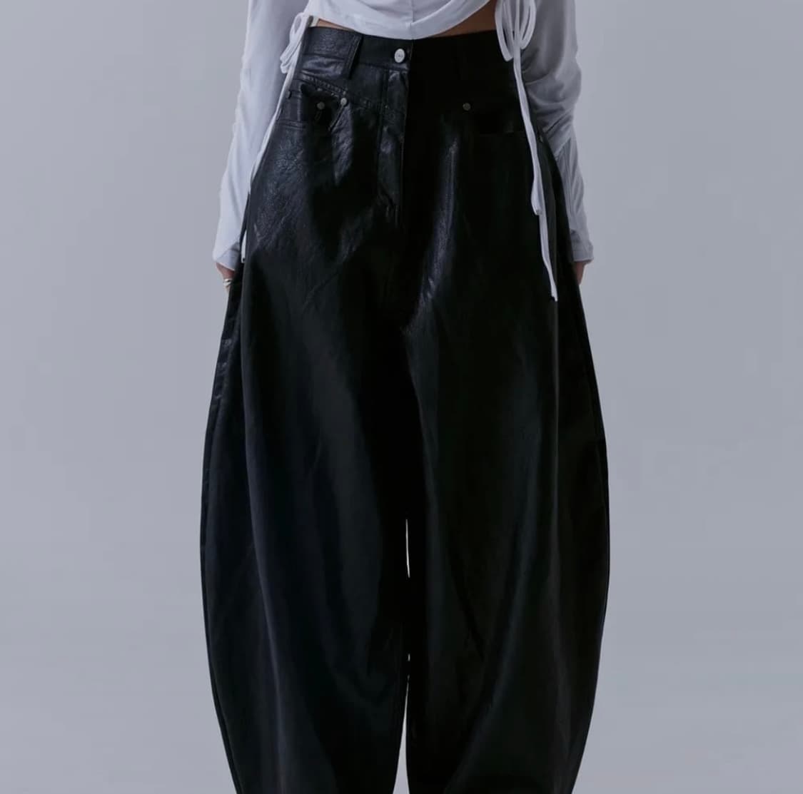 Yoke leather pants 상품이미지1