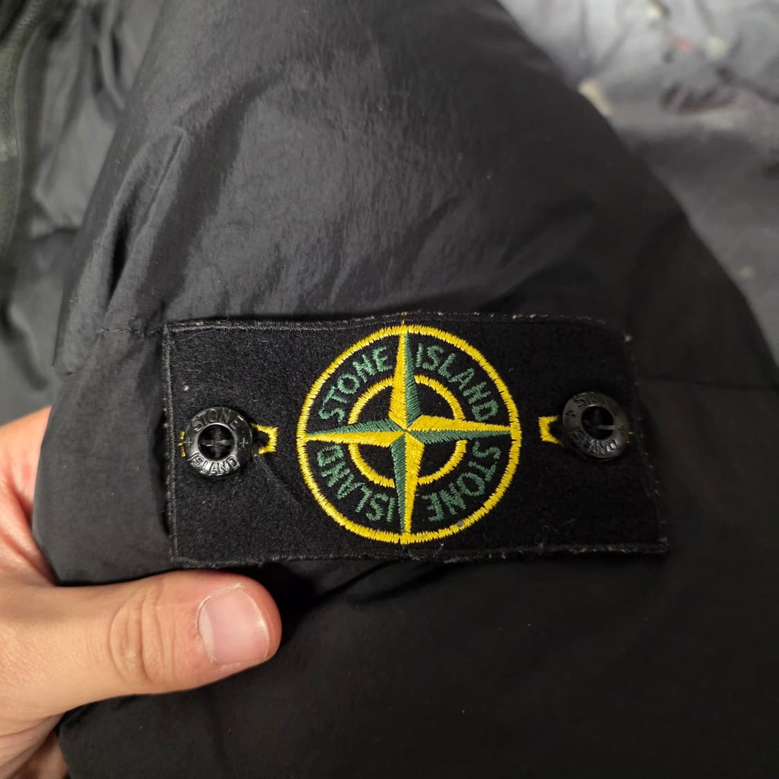 스톤아일랜드 크링클랩스 L 블랙 숏패딩 상품이미지4