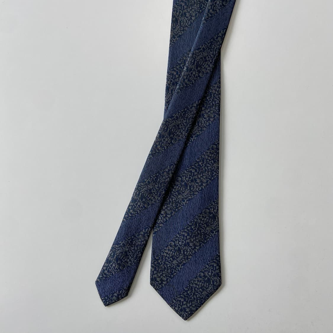 YSL 입생로랑 명품 정품 넥타이 7.7cm 상품이미지1