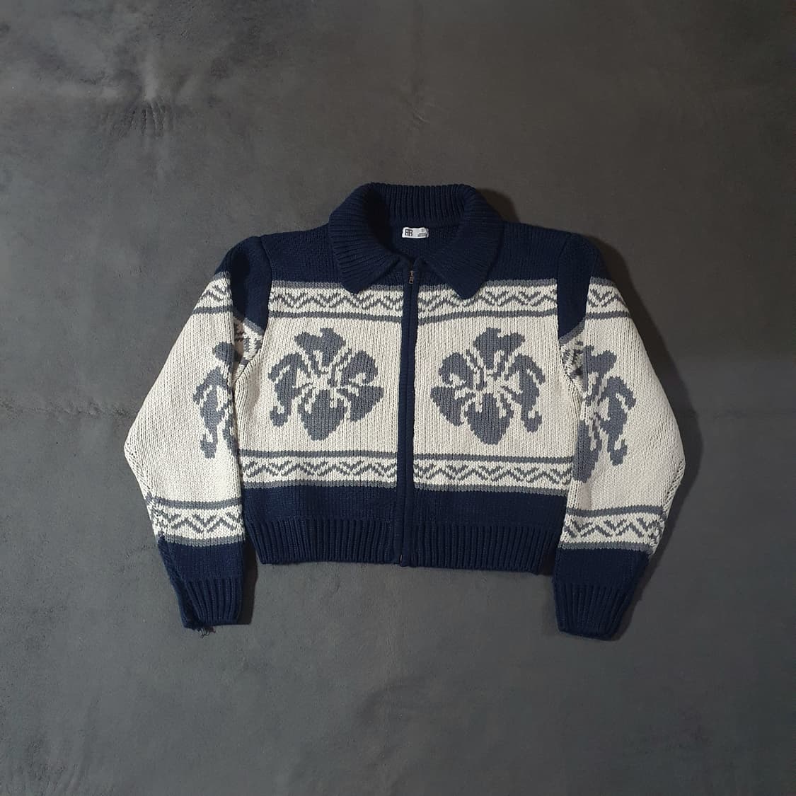 락케이크 플라워 코위찬 노르딕 가디건 네이비 상품이미지6