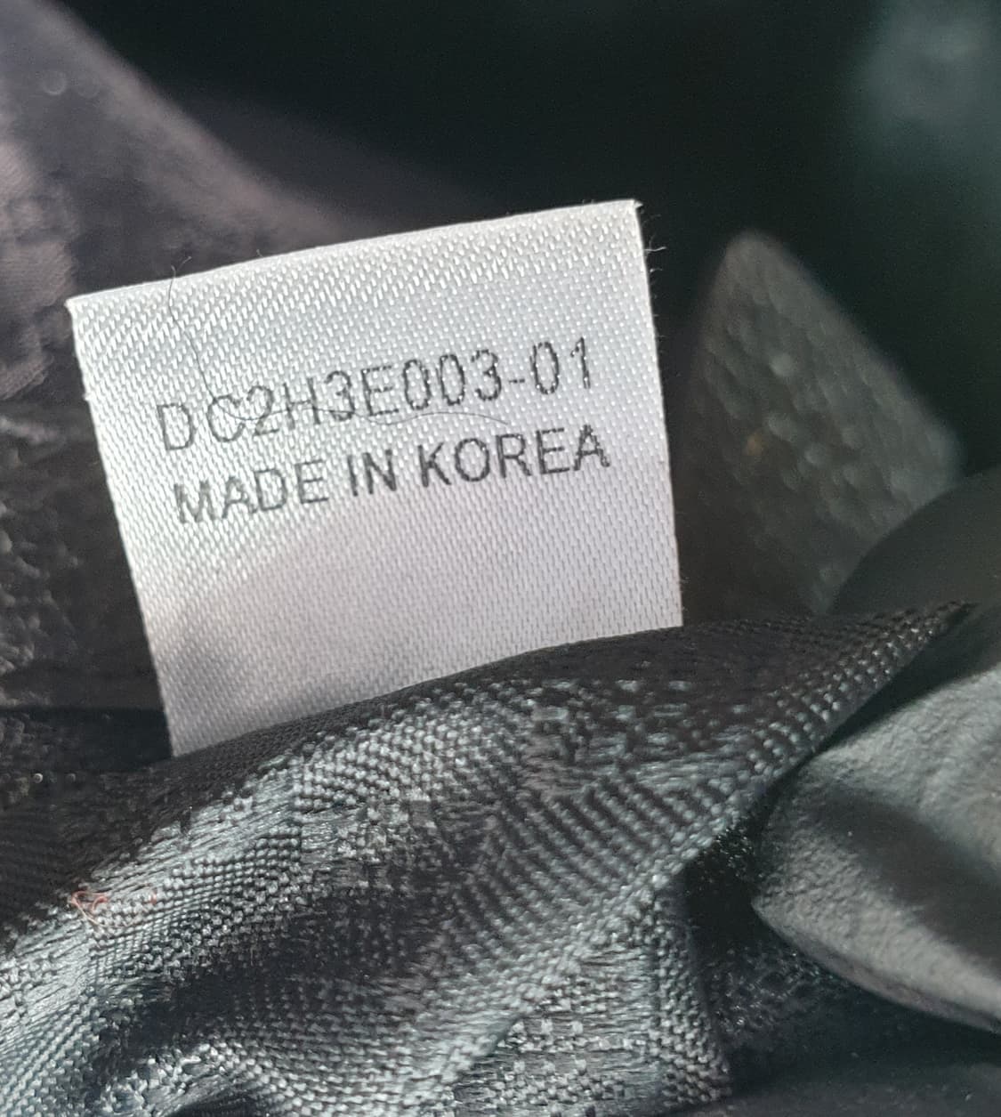 닥스 DD 스터드 로고 소가죽 숄더백 상품이미지9