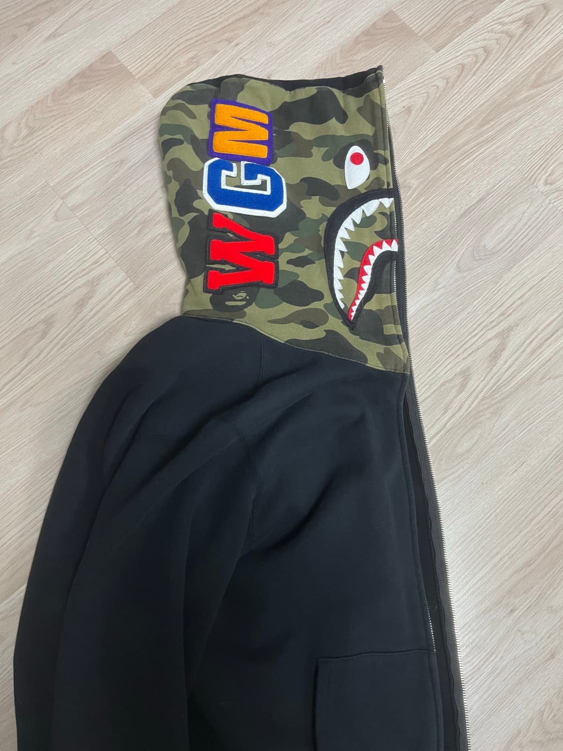 베이프 반카모 샤크후드집업 XL 상품이미지2