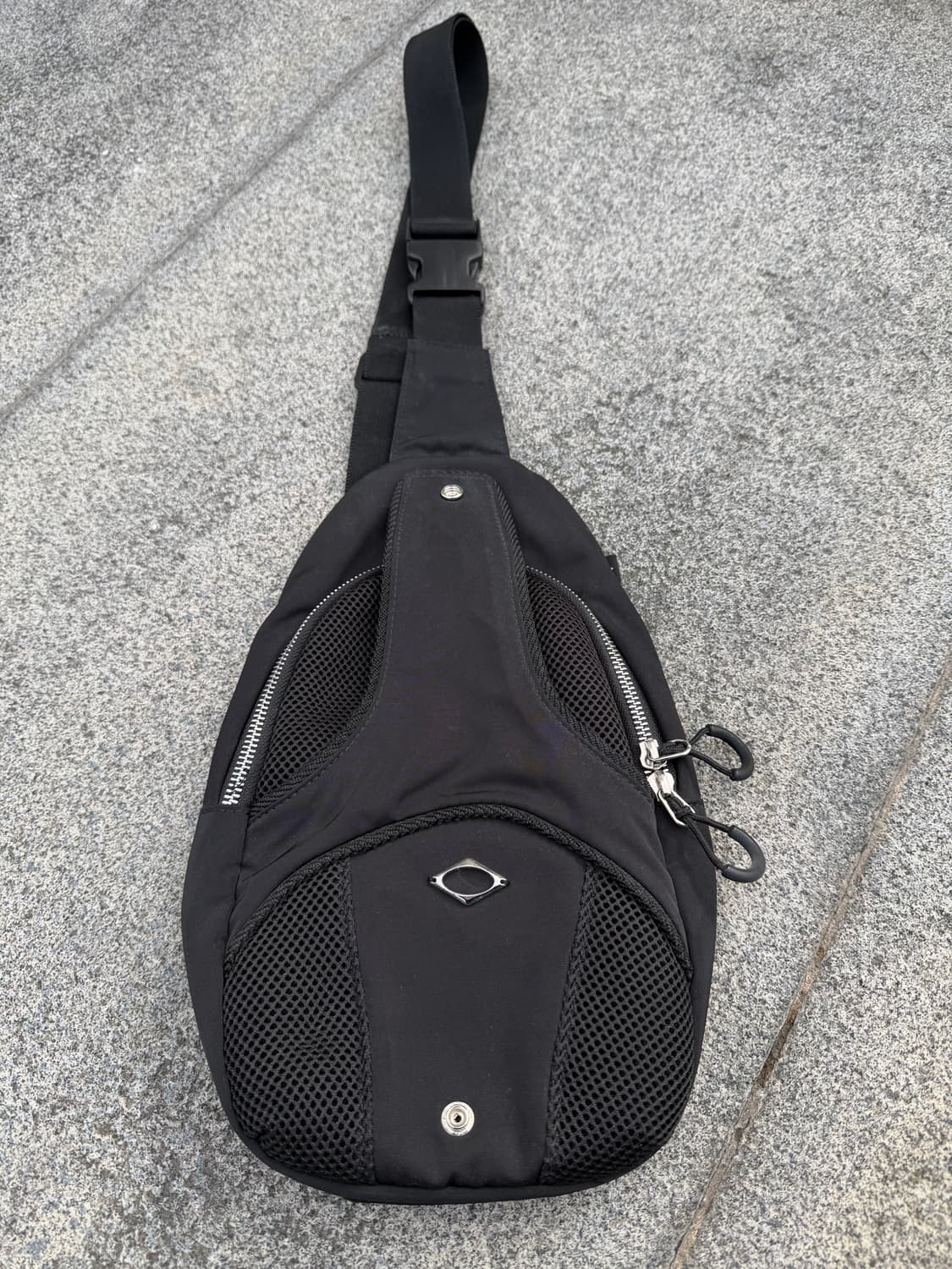 미스치프 폴더블 슬링백 상품이미지4