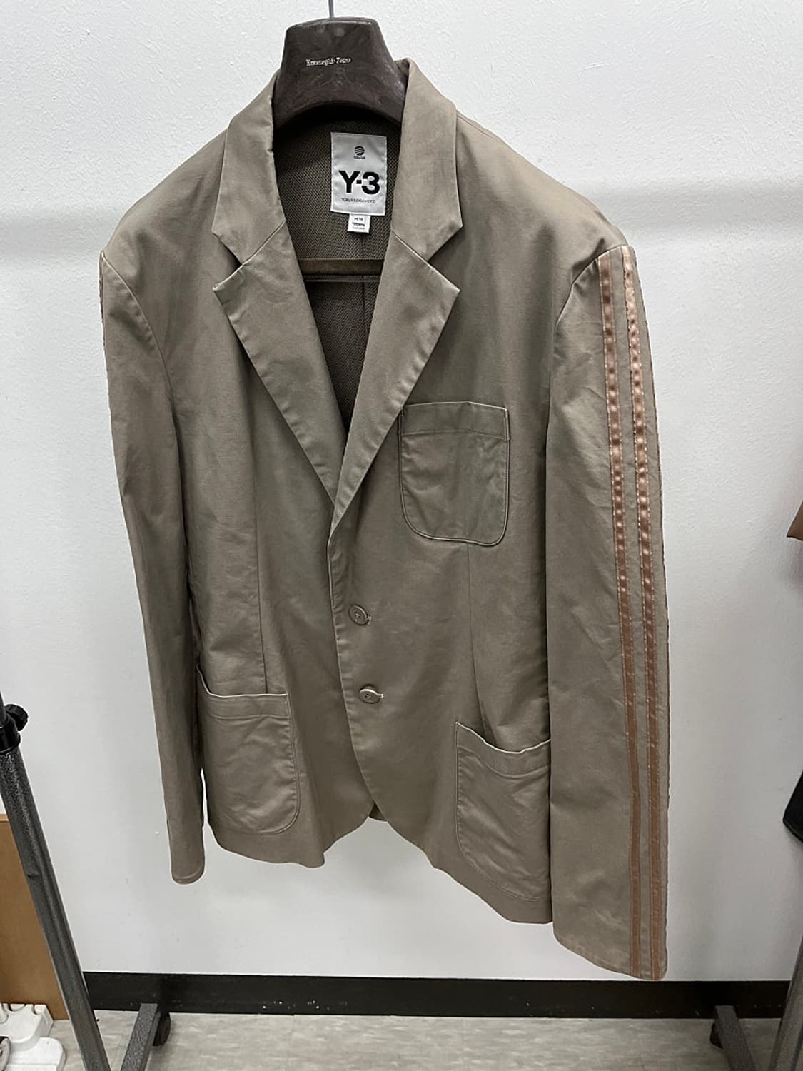 100)  Y-3 베이지 삼선 블레이져  상품이미지1