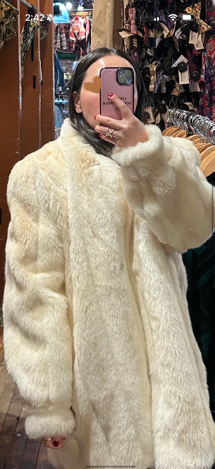 뉴욕 빈티지샵 구매 화이트 퍼 자켓 상품이미지2