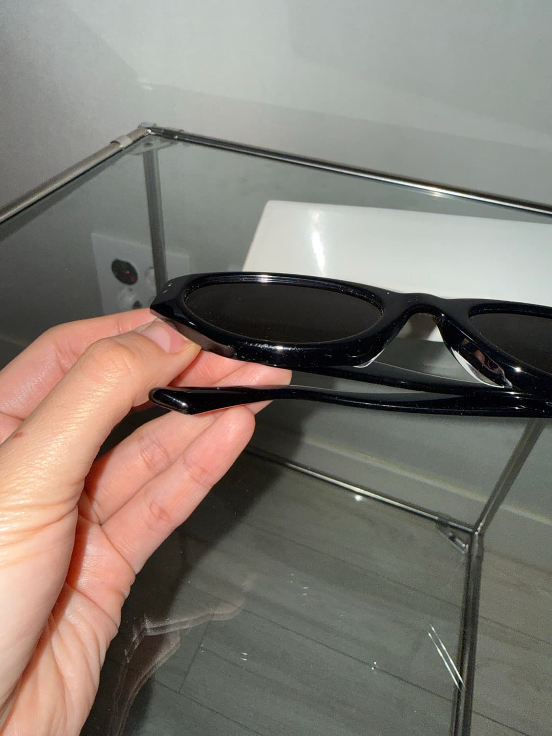 젠틀몬스터 로코코 01 블랙 선글라스 (제니착용) 상품이미지5