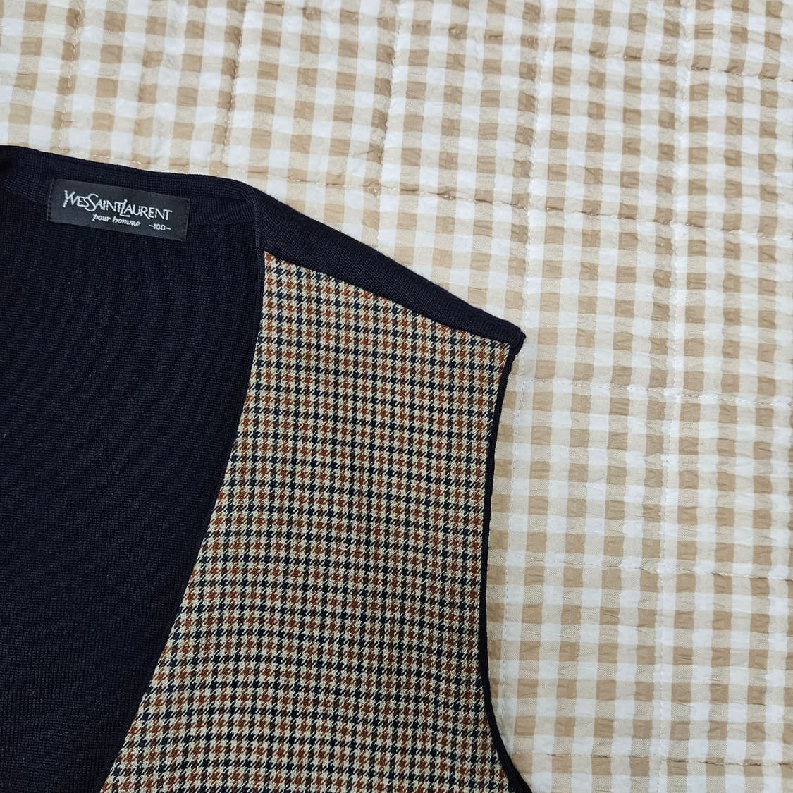 입생로랑 울100 니트 조끼 남자100 상품이미지3