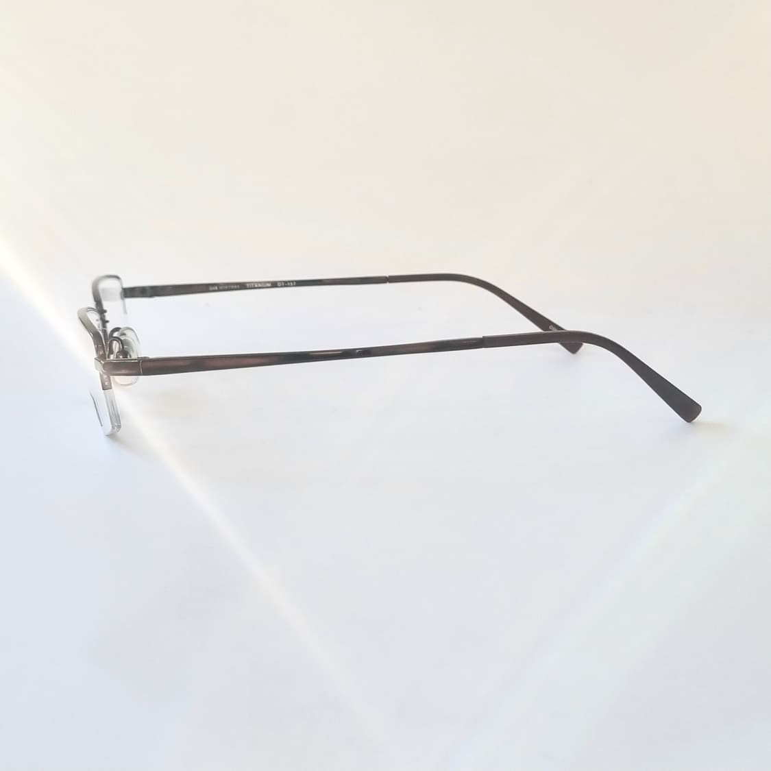 데드스탁 O&X 뉴욕 100%티타늄 명품 반무테 518 상품이미지5