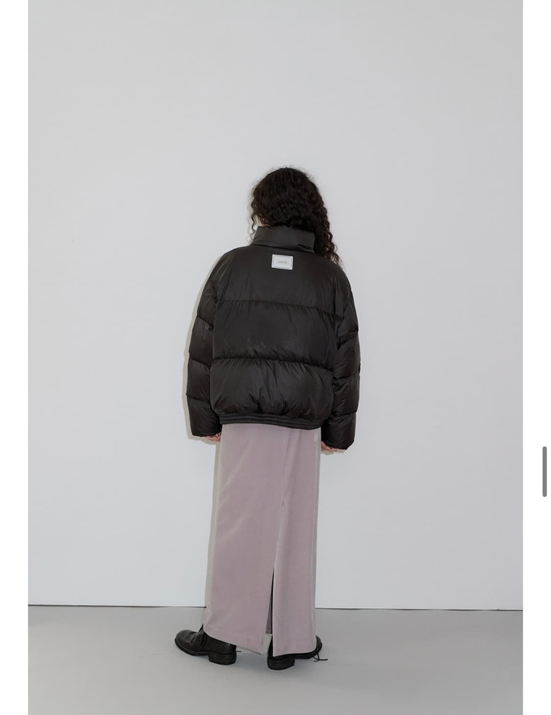 오버듀플레어 글로시 다운 패딩_블랙 상품이미지3
