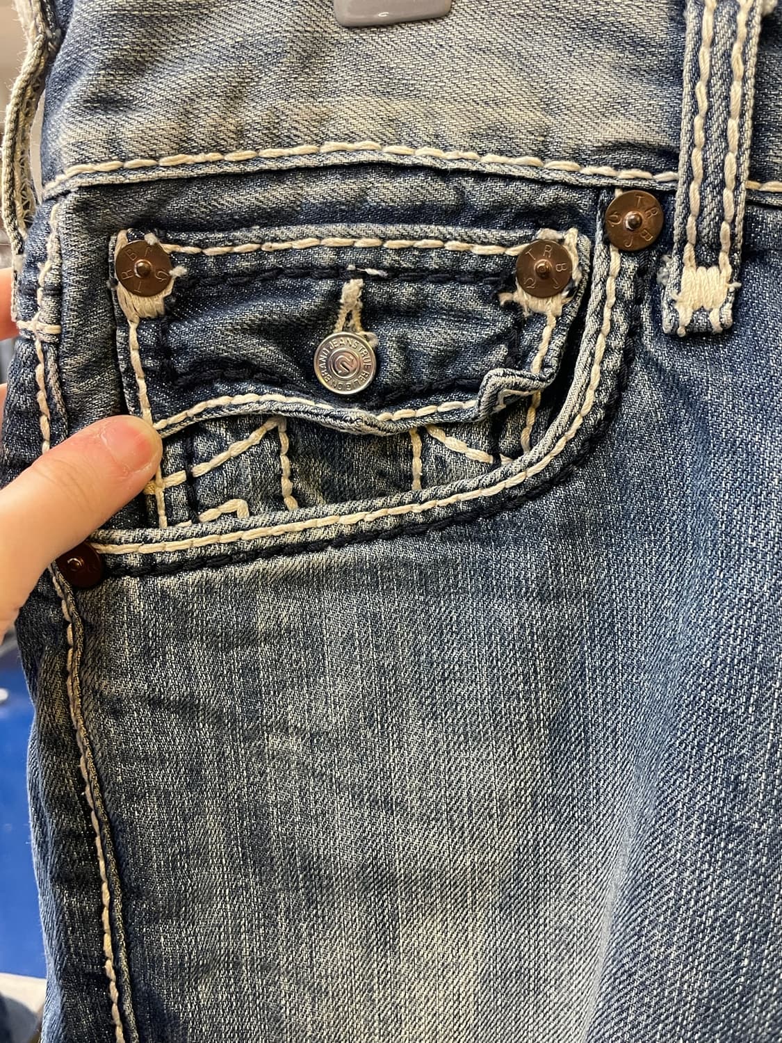 TR 트루릴리전 화이트 스티치 데님 팬츠 상품이미지8