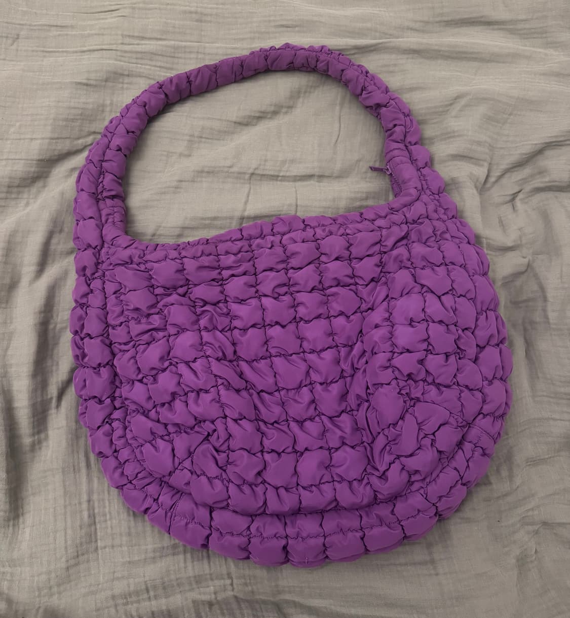 COS코스 퀼티드 오버사이즈 숄더백 퍼플 상품이미지2