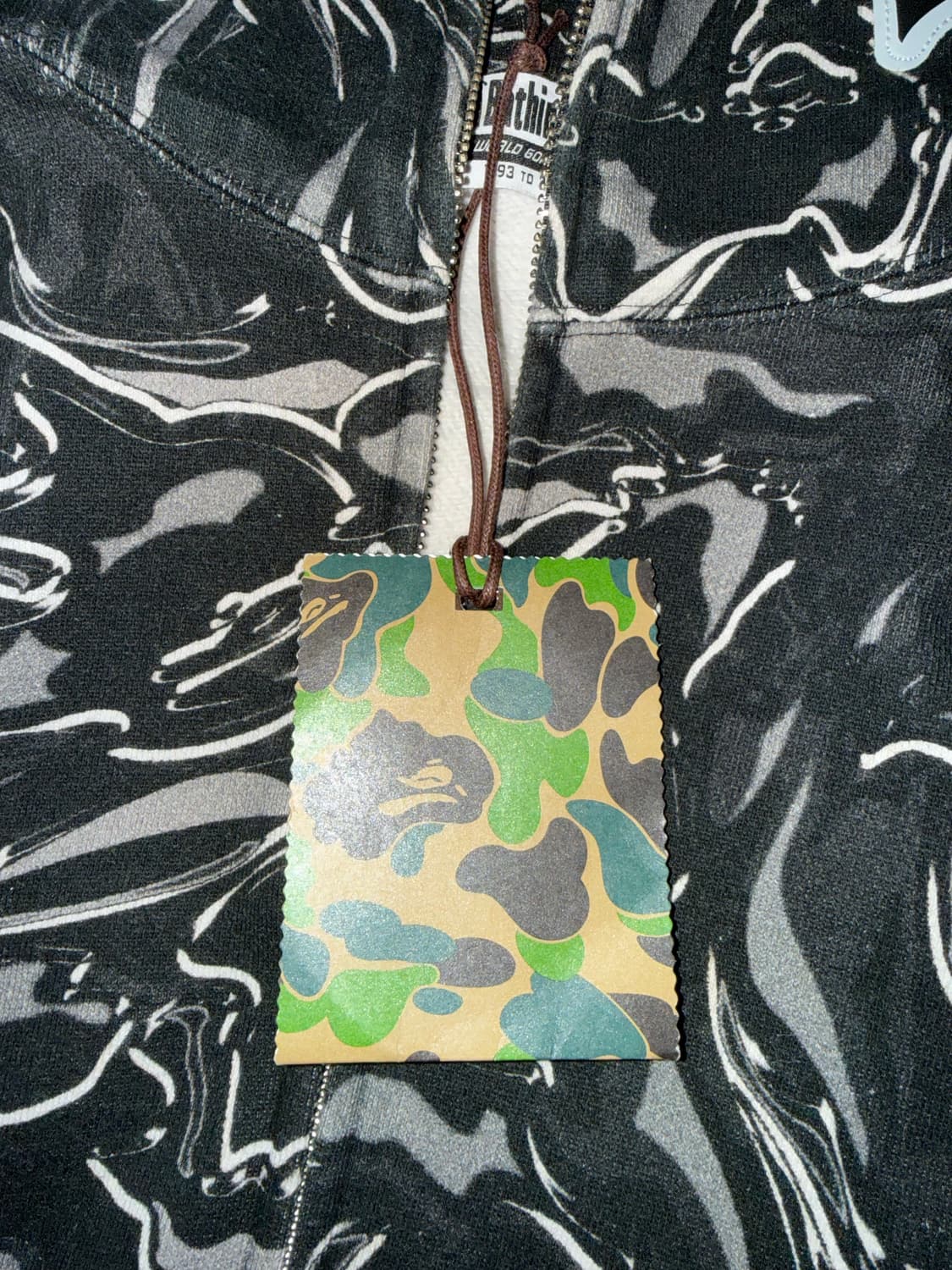 BAPE 베이프[정품]카모 마블링 샤크 후드 블랙 (황금 사이즈) 상품이미지4