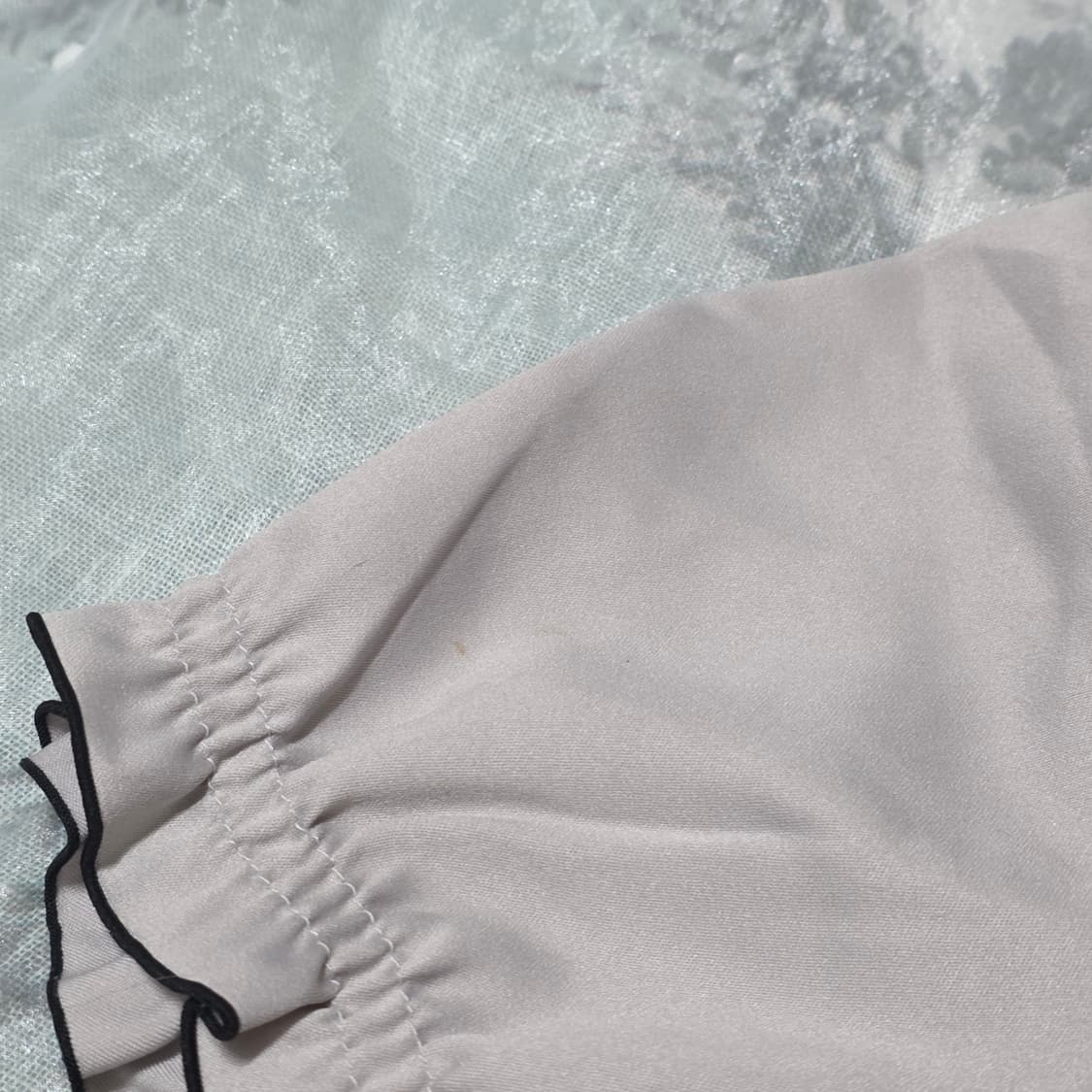 긱시크 프릴 반팔 리본 고딕 공겜여주 블라우스
갸루일브히메갸루 상품이미지4