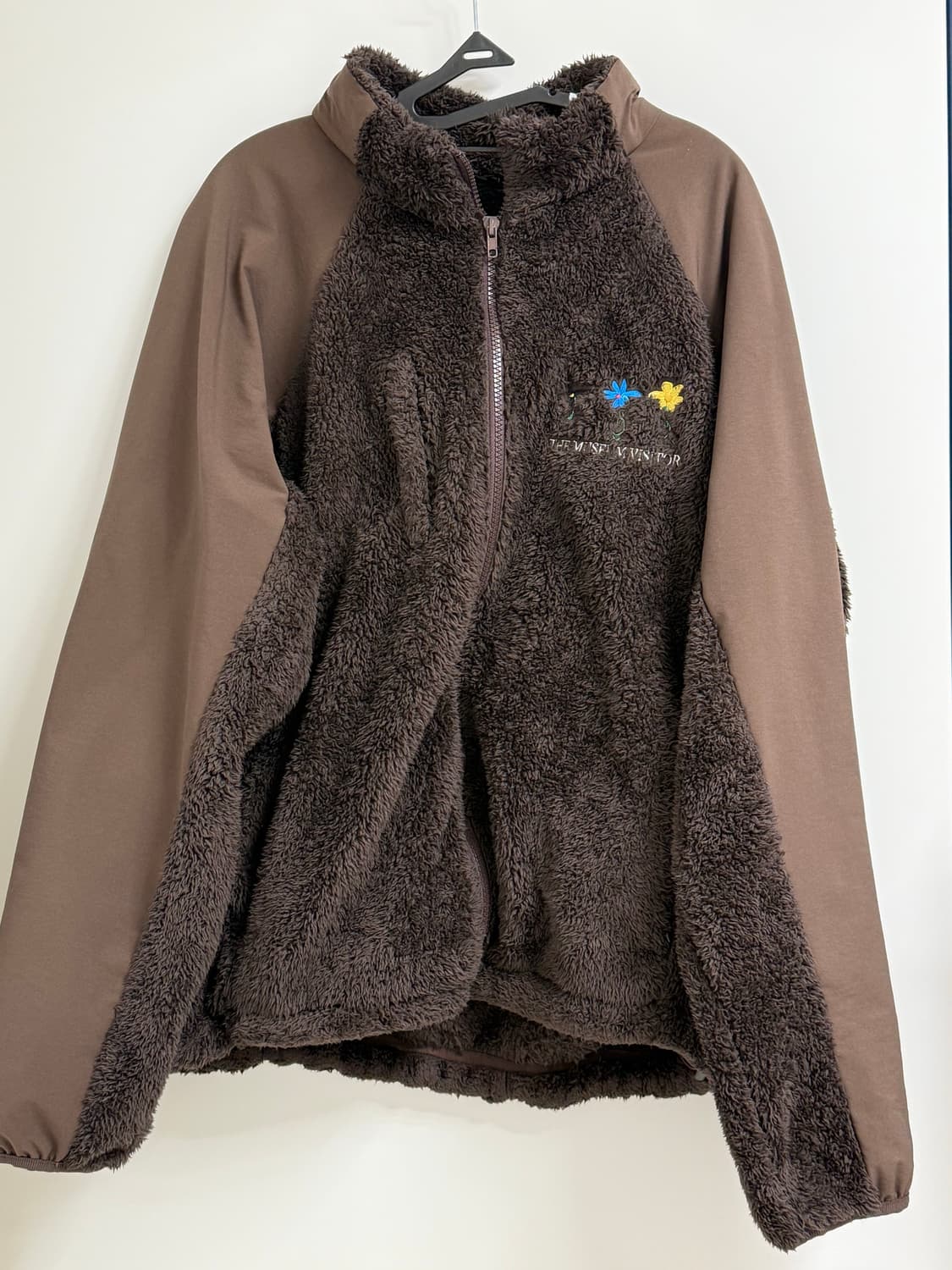 더뮤지엄비지터 FLEECE RAGLAN FULL ZIP-UP (BROWN 상품이미지1