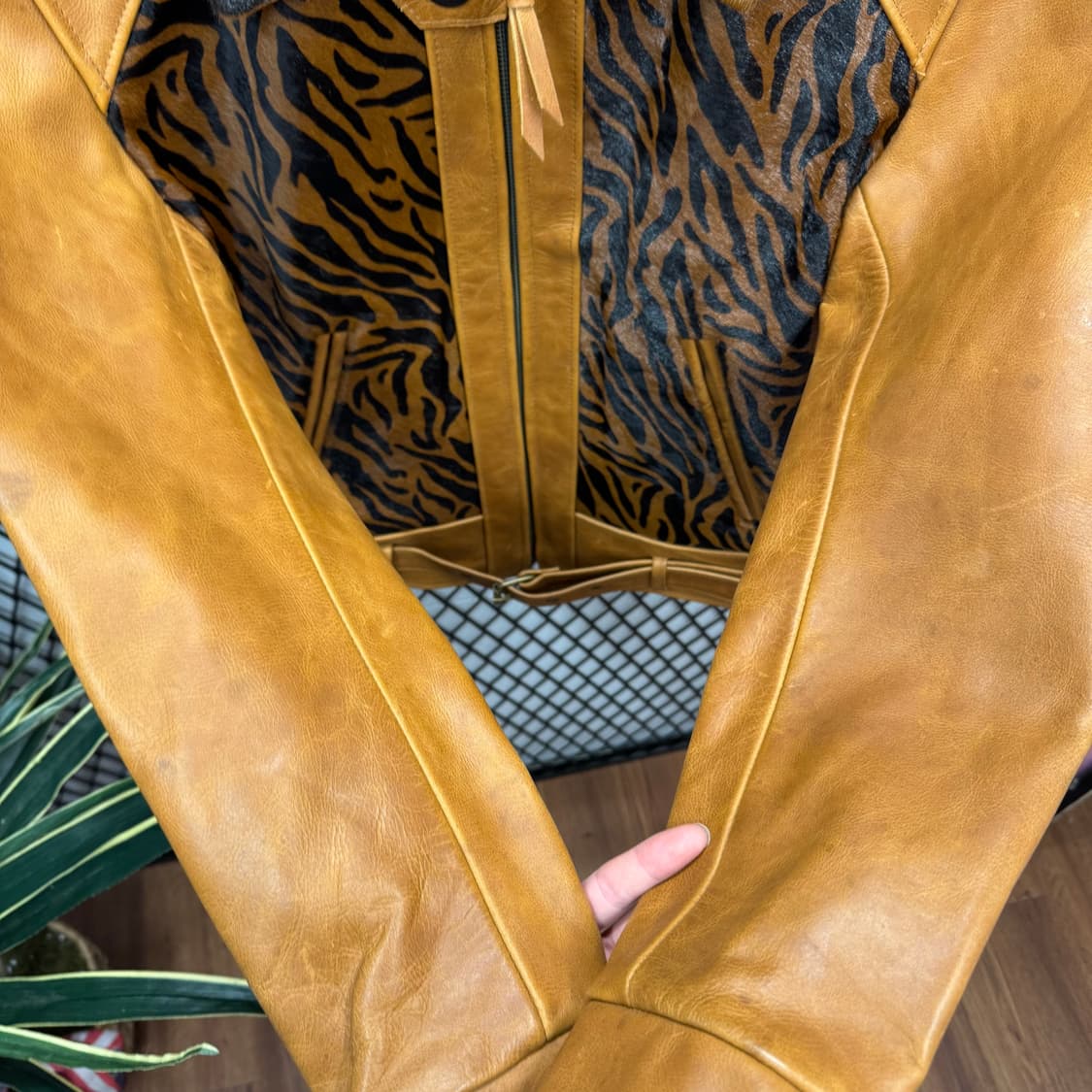 90s USA VINTAGE 송치 레더 자켓 호랑이 호피 패턴 브라운 상품이미지8