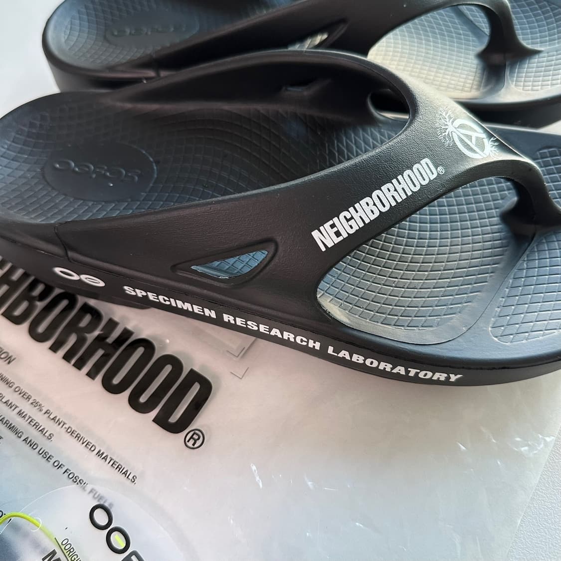 우포스 x 네이버후드 SRL . 오리지날 플립 플랍 블랙 상품이미지3