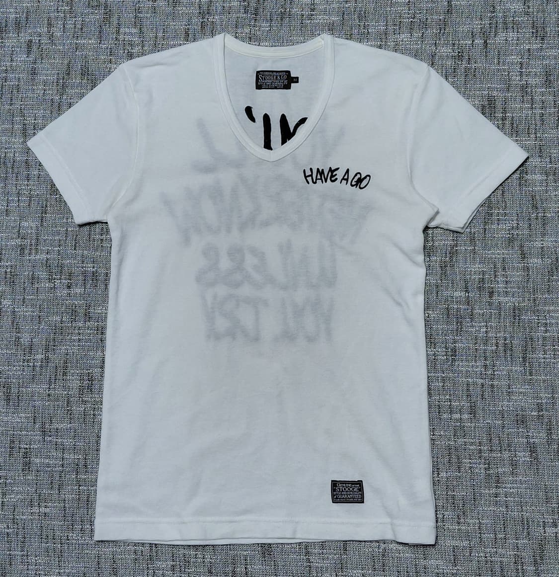 [M] STOOGE & CO 그래픽 브이넥 티셔츠 상품이미지1