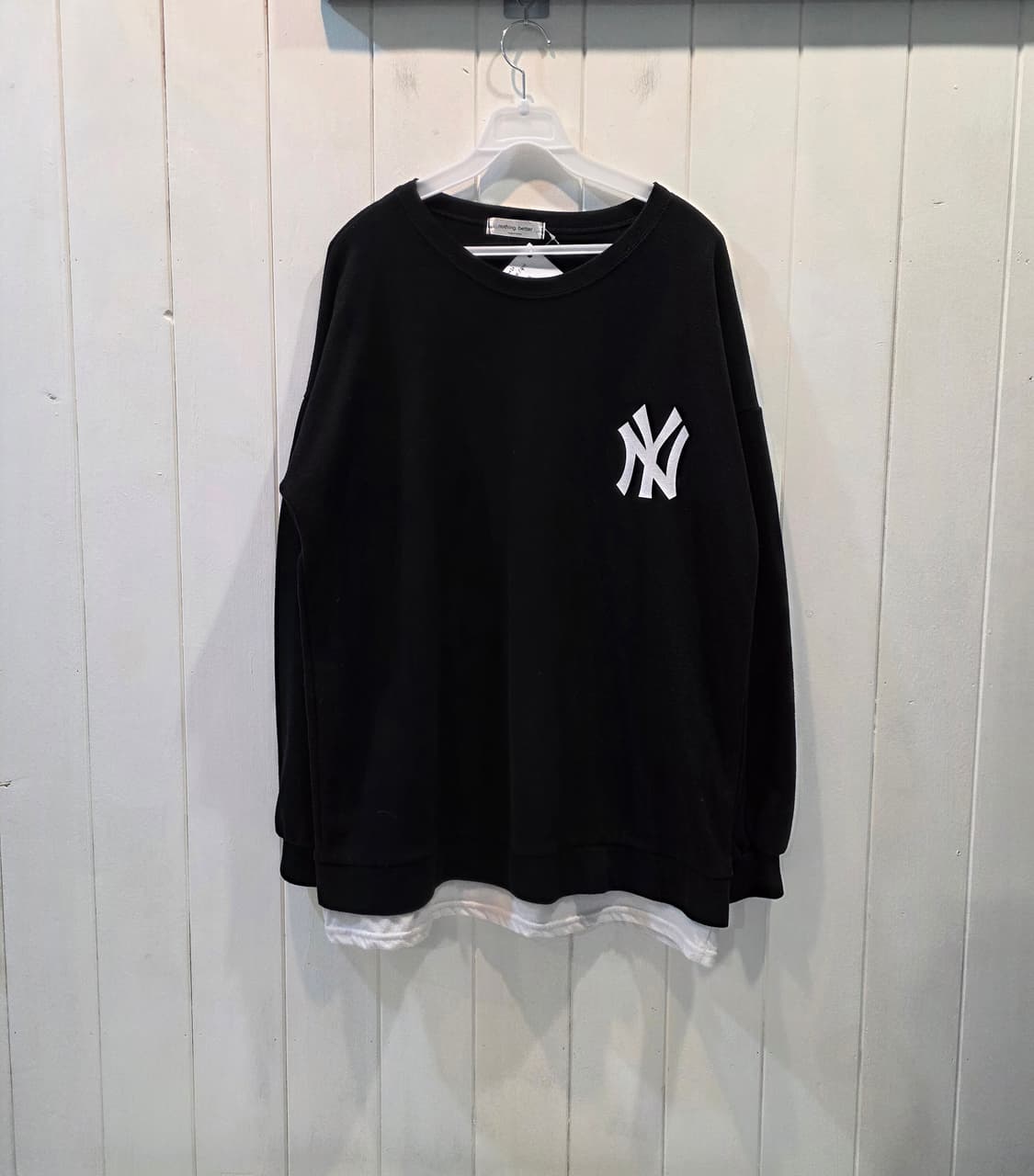 뉴에라 맨투맨 "NEW ERA" 상품이미지1