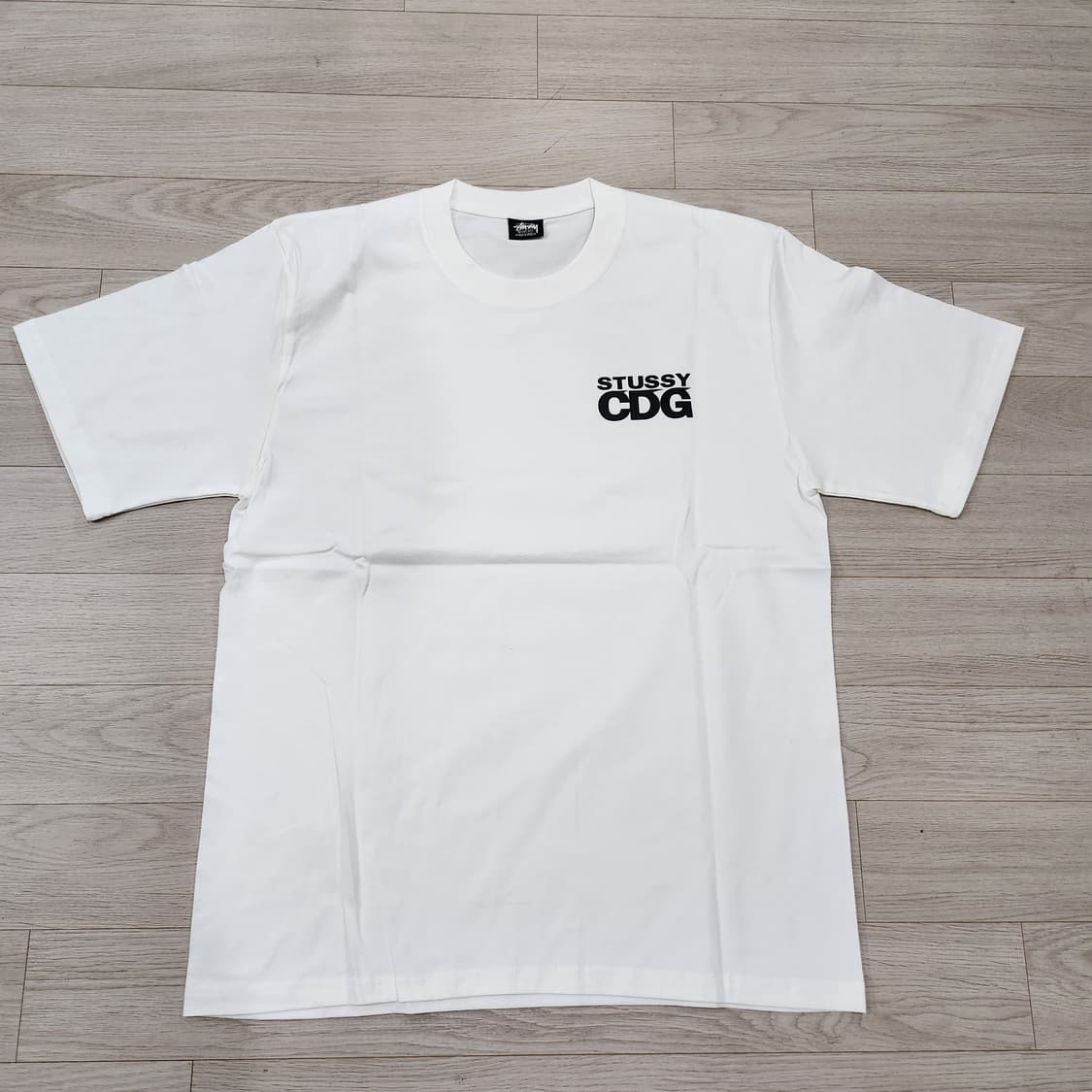스투시 x CDG 반팔티 상품이미지1