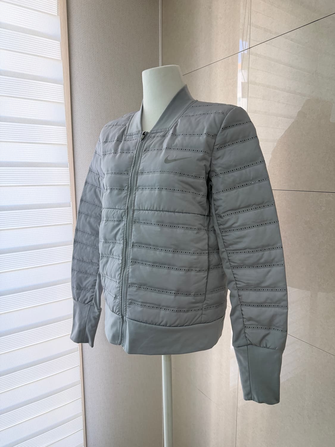 나이키 구스다운 경량 패딩 점퍼 그레이 S 상품이미지2