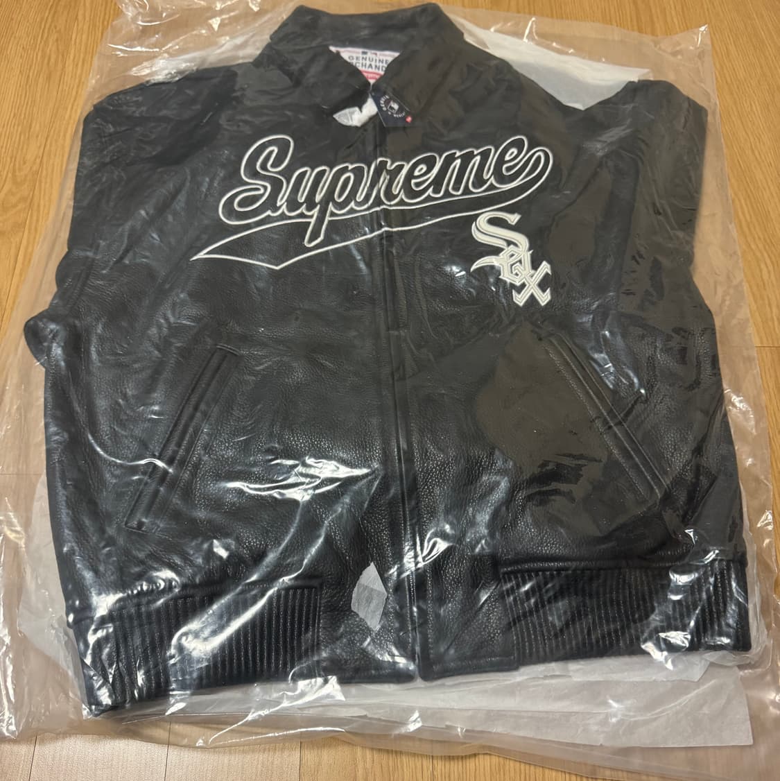 슈프림 x MLB 화이트삭스 레더 바시티 자켓 M 상품이미지1