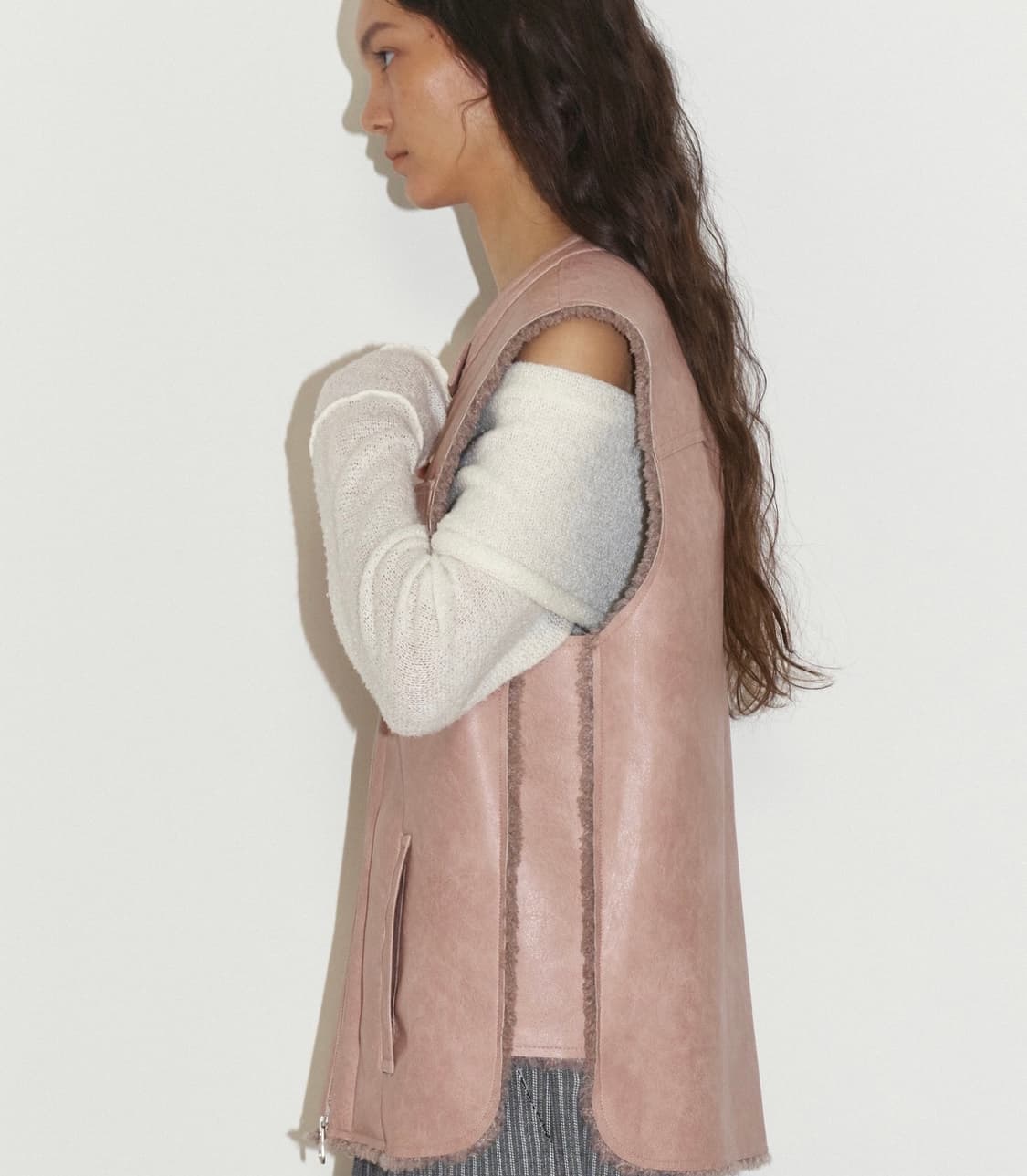 폴리수엠 레더 베스트 핑크 상품이미지2