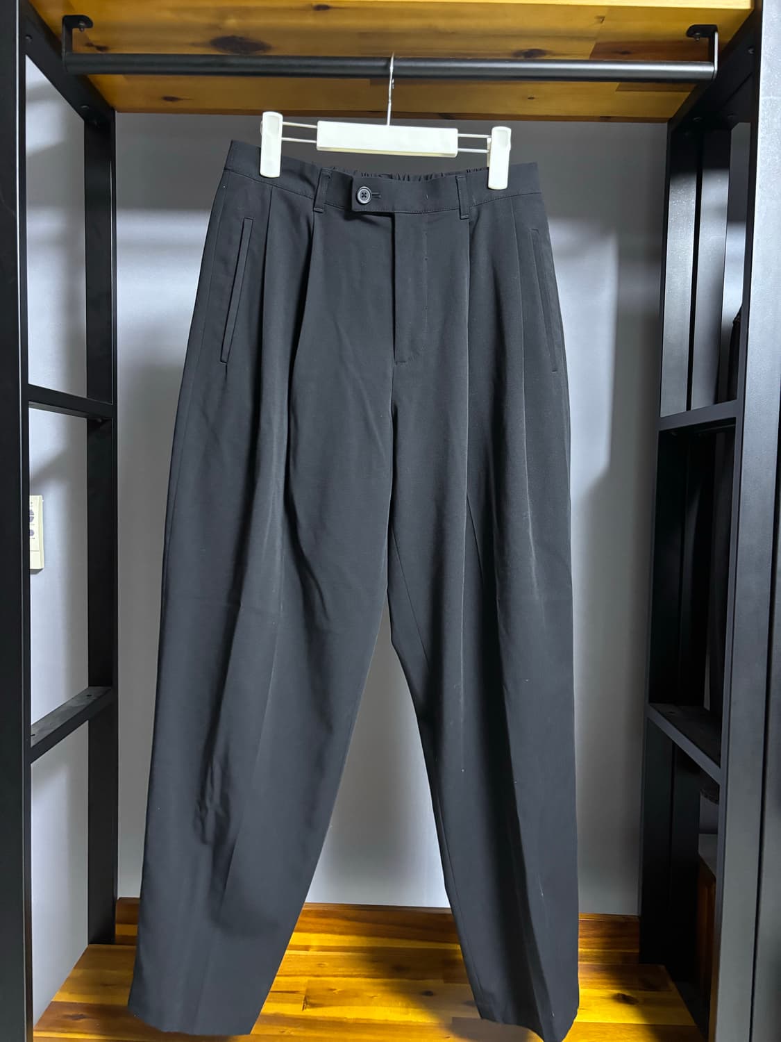 비얼디드키드 밴딩 실루엣 팬츠 블랙 상품이미지3