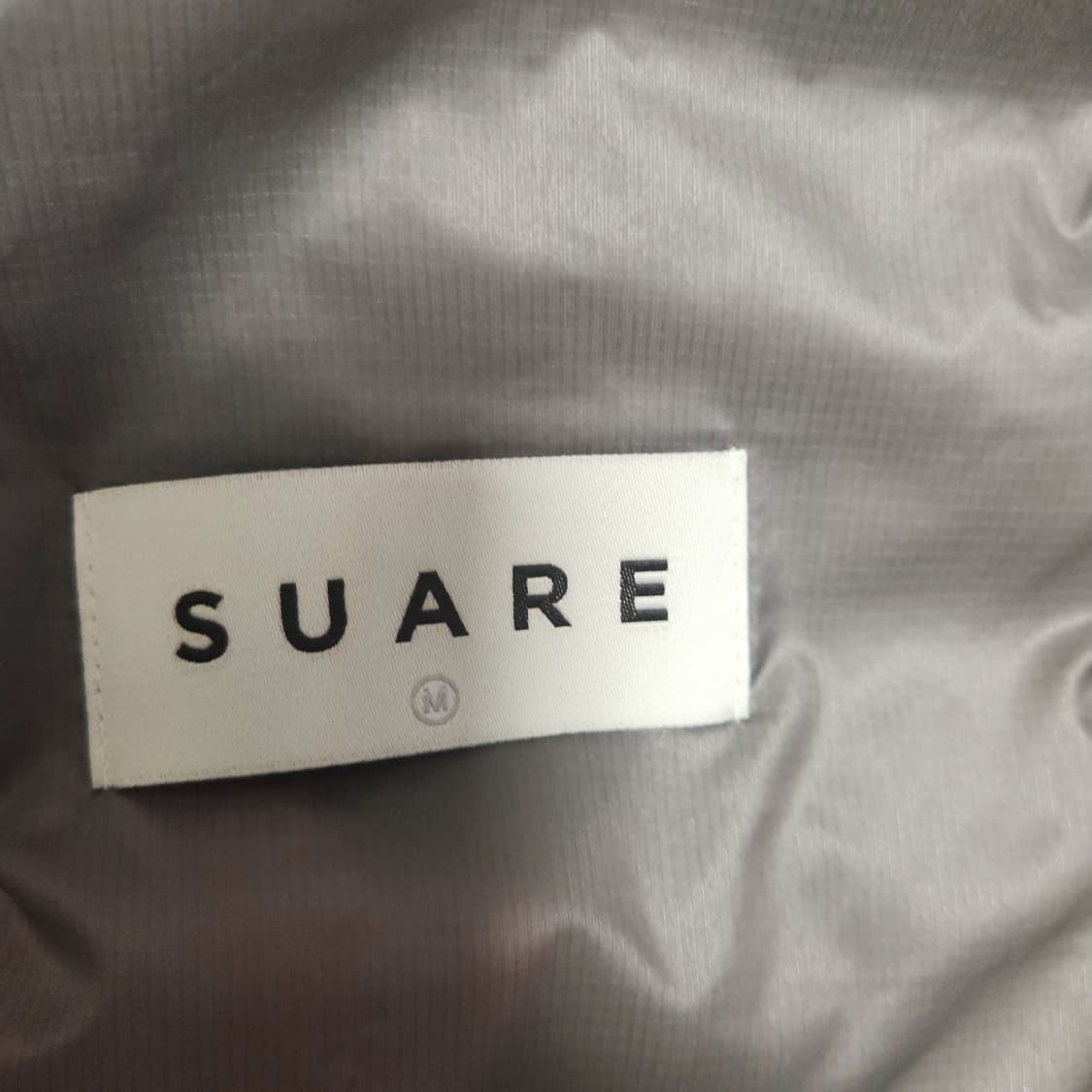 수아레 라이트 시어쉘 경량패딩 그레이 M새상품 상품이미지6