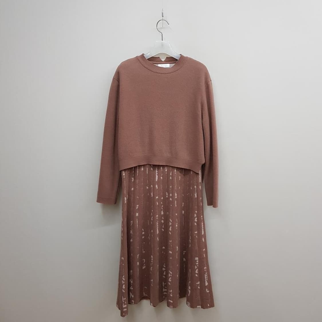 한섬 SJSJ 2021 레이어드 니트 플리츠 원피스 세트 F사이즈 상품이미지3