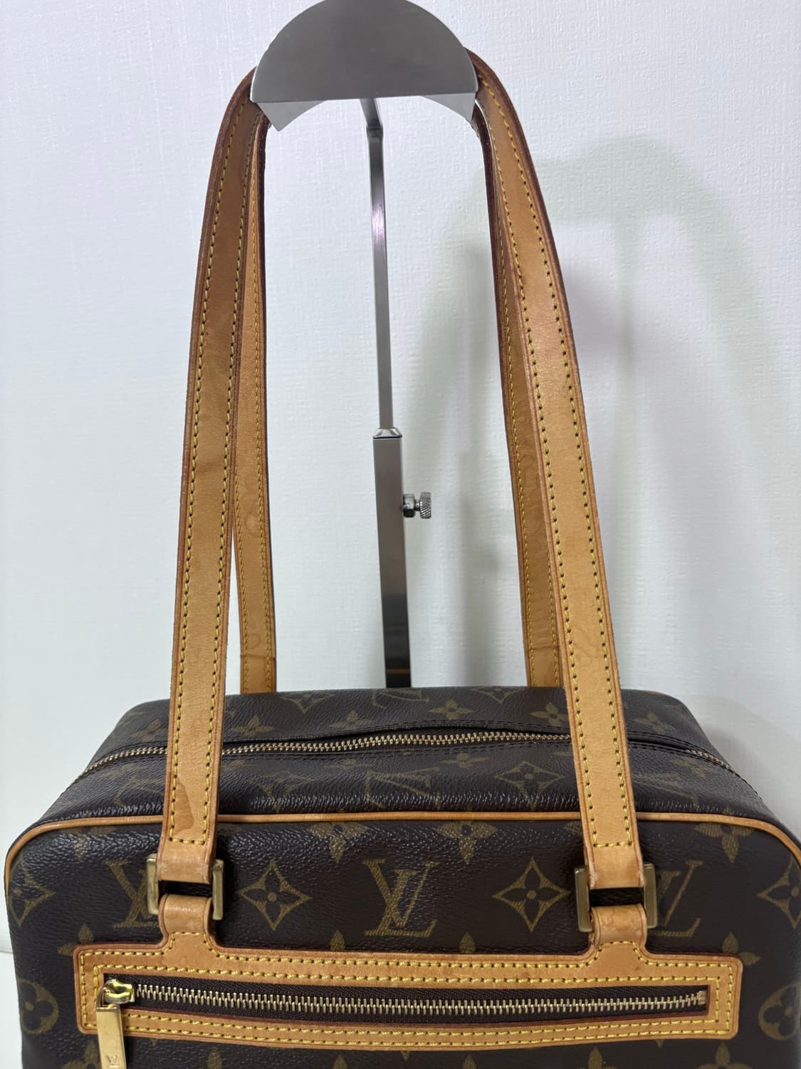 루이비통 시떼(시테) mm 숄더백 상품이미지7
