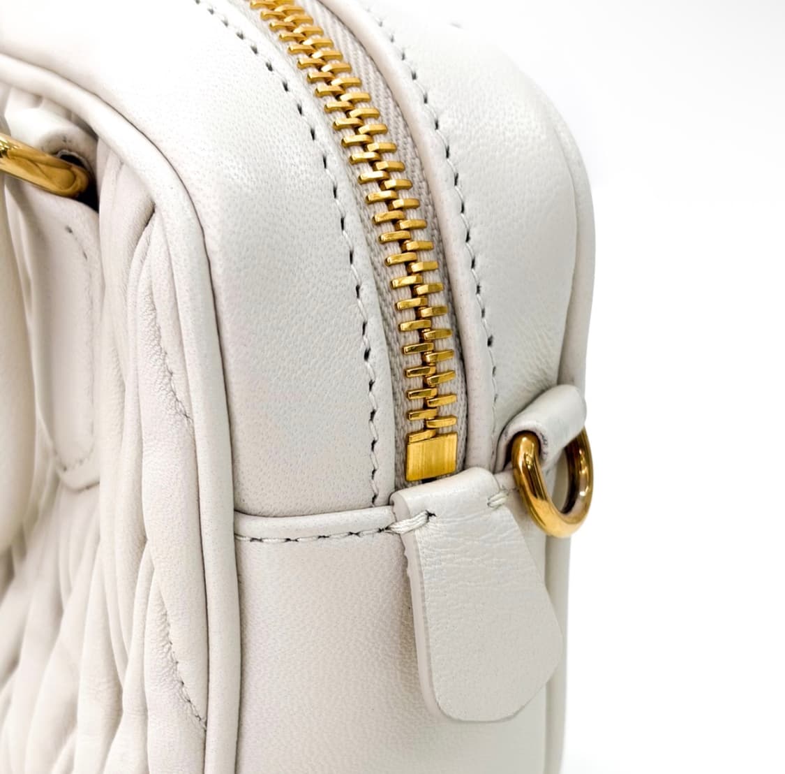 [MINI] 미우미우 여성 나파 마테라쎄 레더 탑핸들 미니 토트백 화이트 상품이미지8