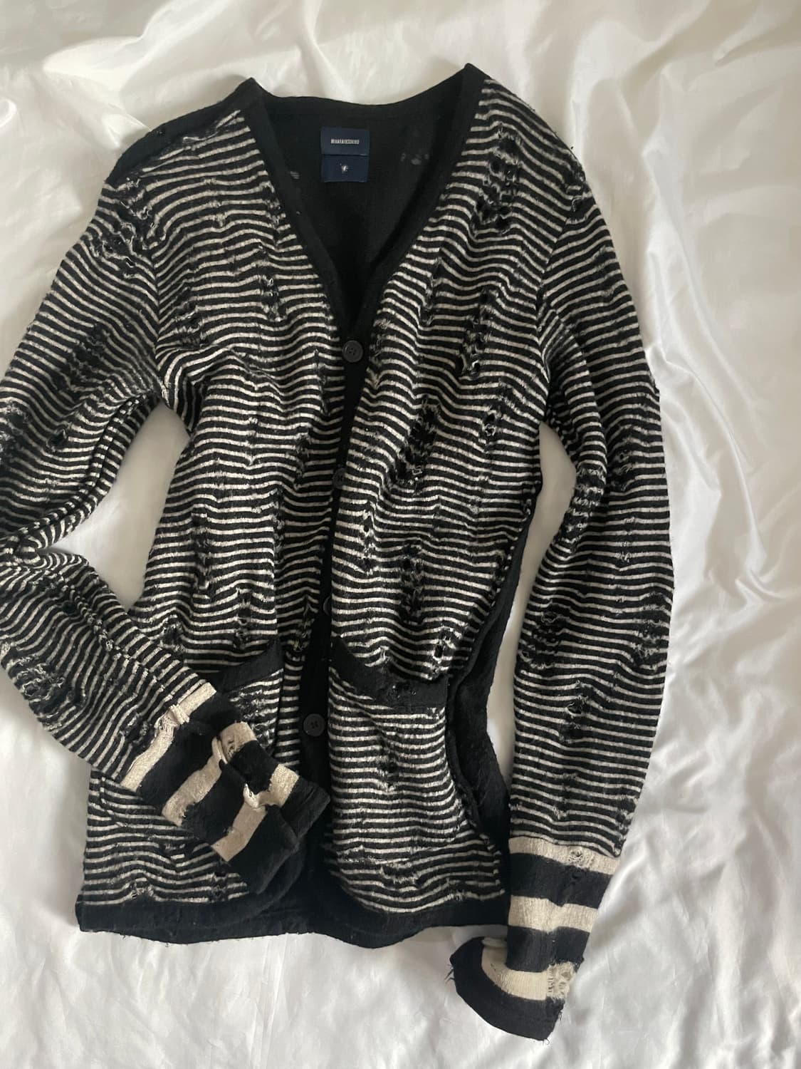 빈티지 mihara yasuhiro 데미지 스트라이프 가디건 니트 상품이미지2