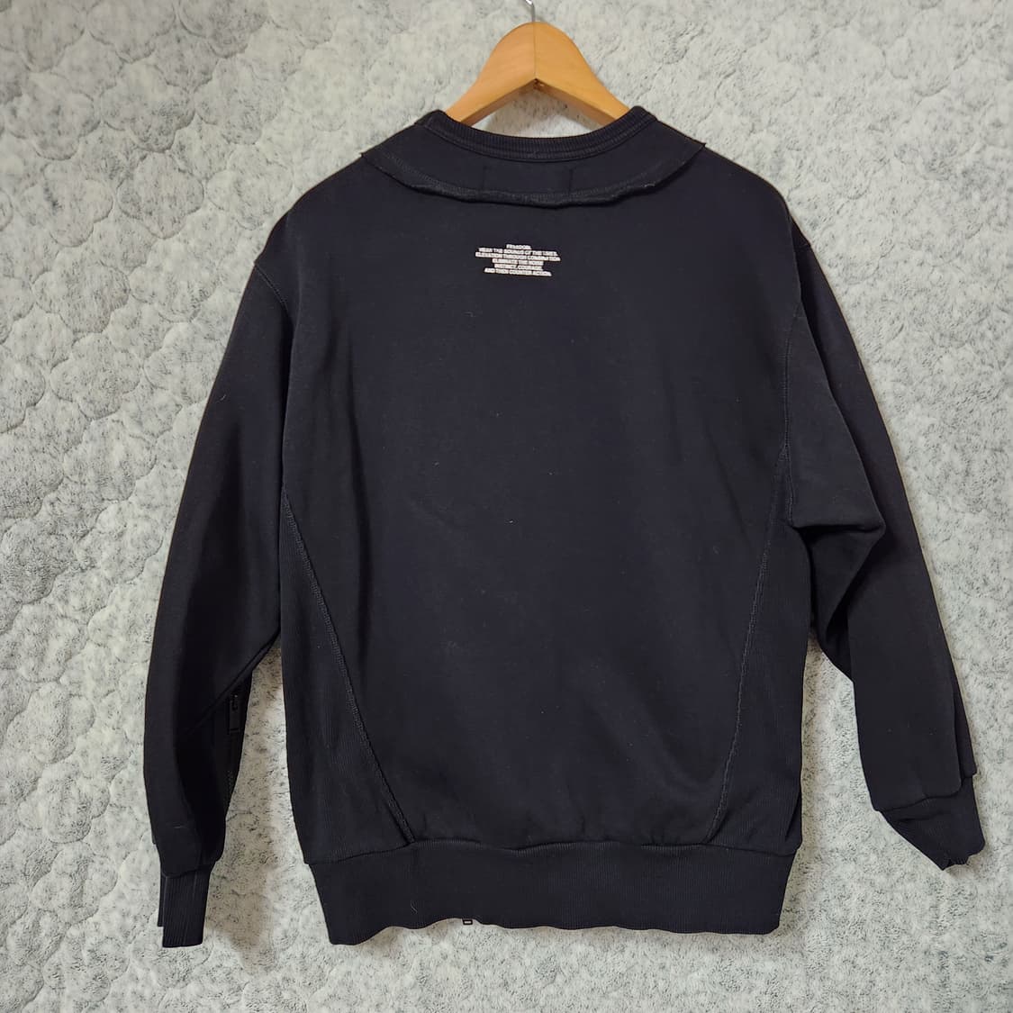 H377 [M] GU X 언더커버 지퍼 맨투맨 티셔츠 상품이미지4