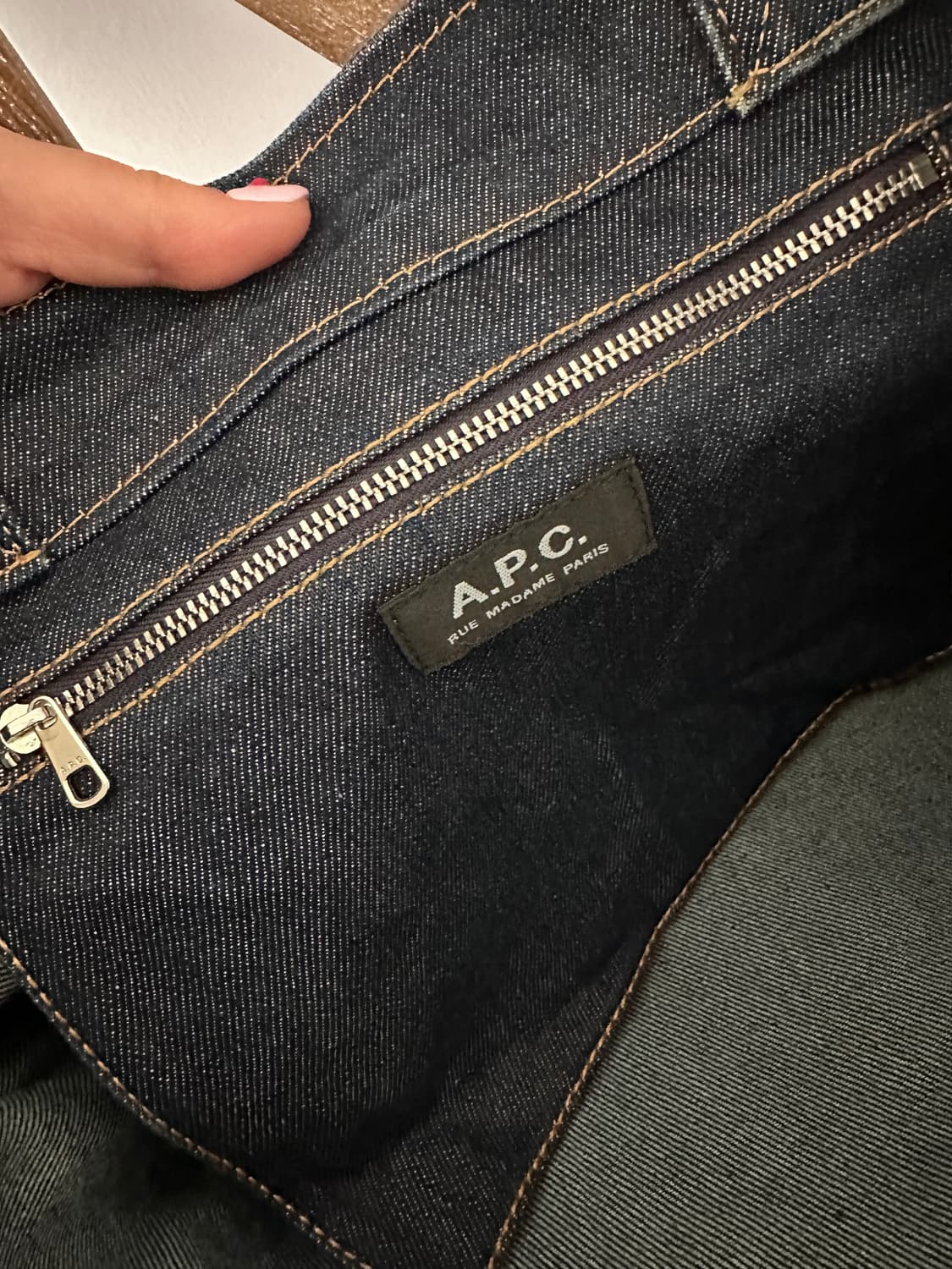 A.P.C 데님 토트백 상품이미지3