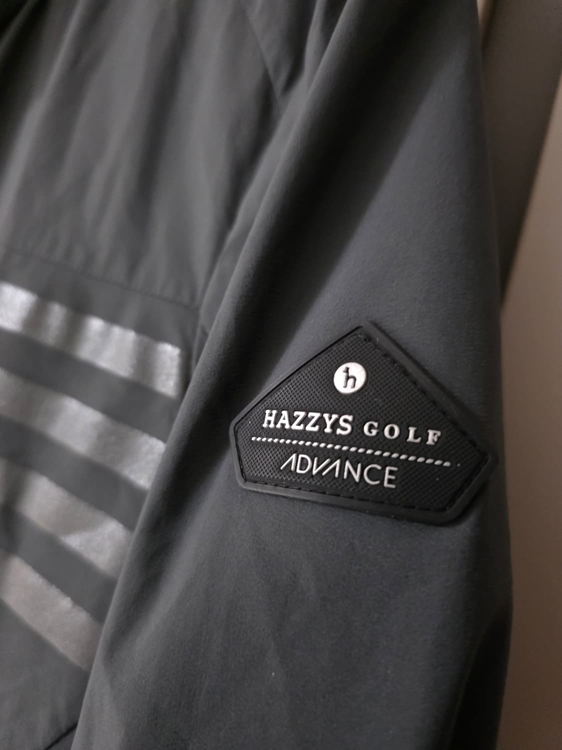 헤지스 골프 남성 바람막이.
싸이즈 100 상품이미지5