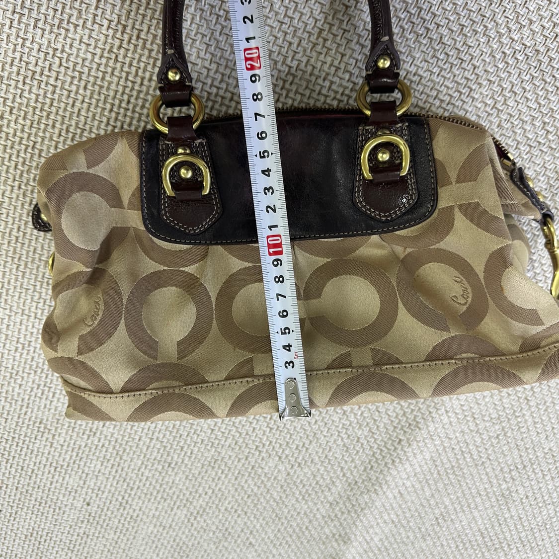실측확인 코치 메디슨 골드 시그니처 핸드백0409D 상품이미지6