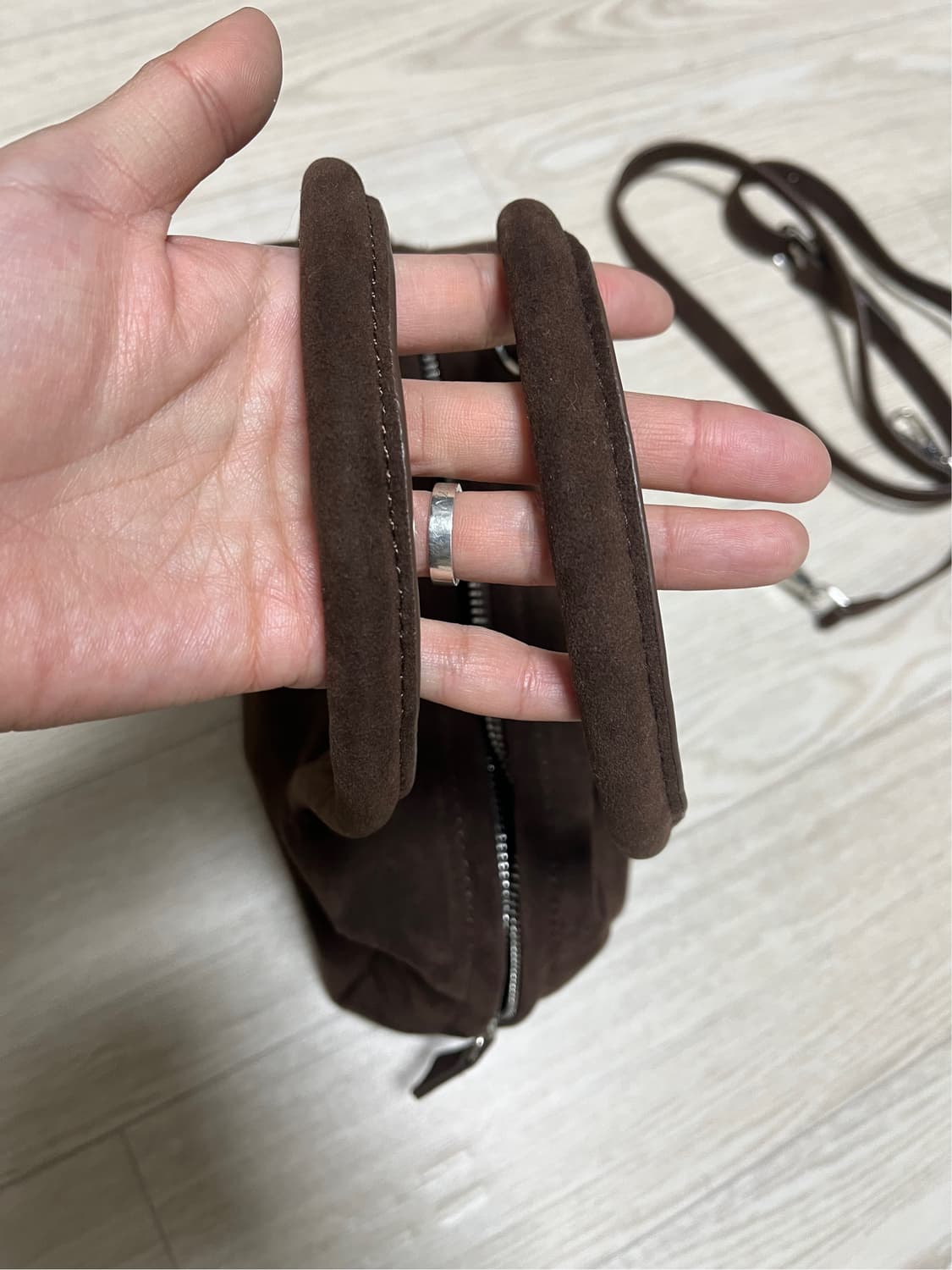 자라 스웨이드 미니 볼링백 상품이미지3