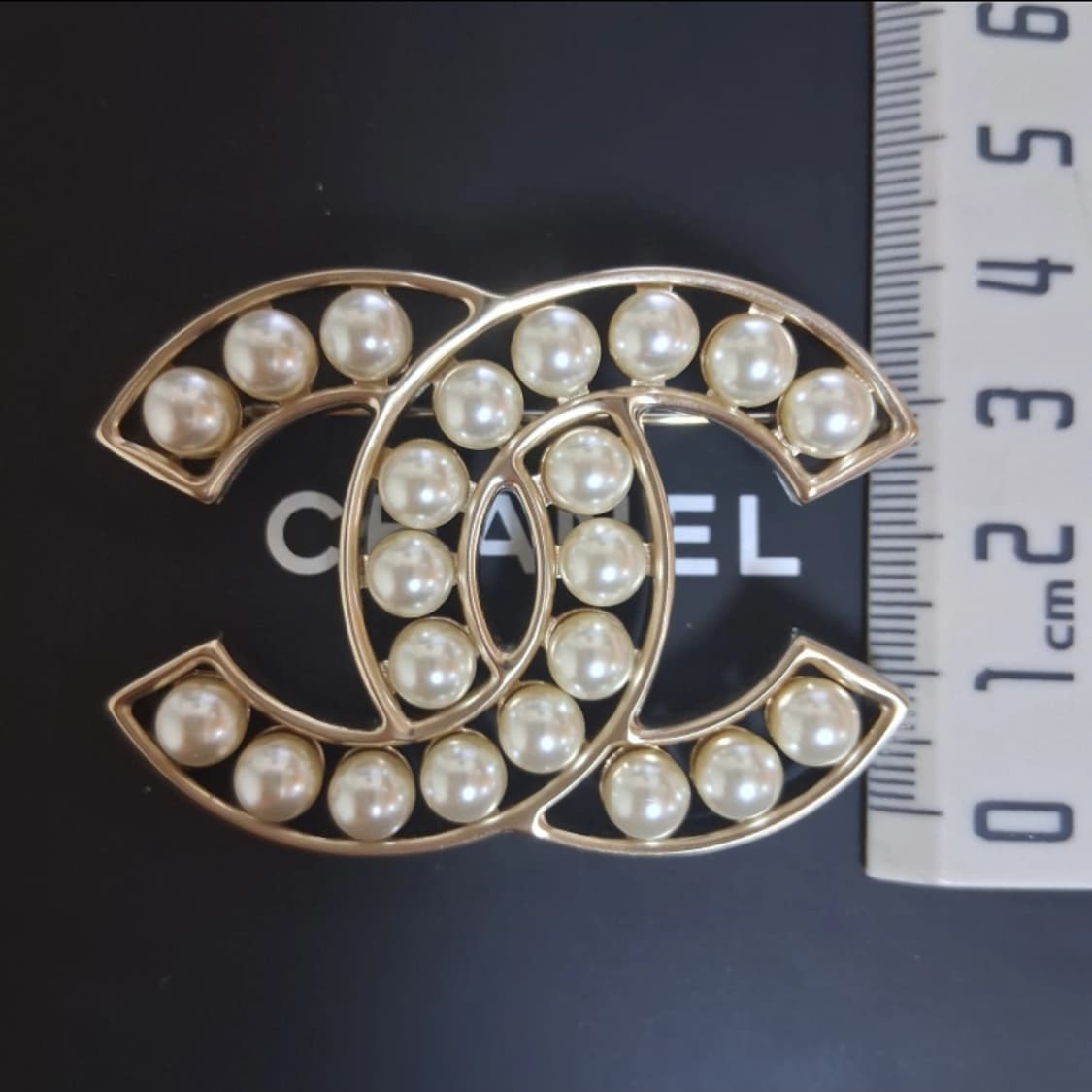 샤넬 CC 로고 진주 샴페인골드 브로치 상품이미지4