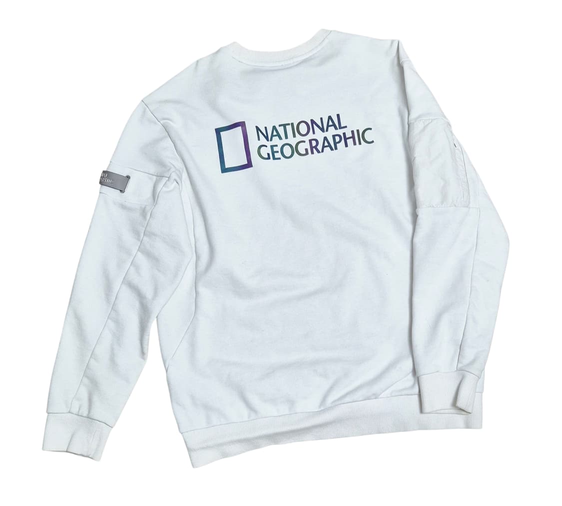 내셔널지오그래픽 빅로고 맨투맨 상품이미지2