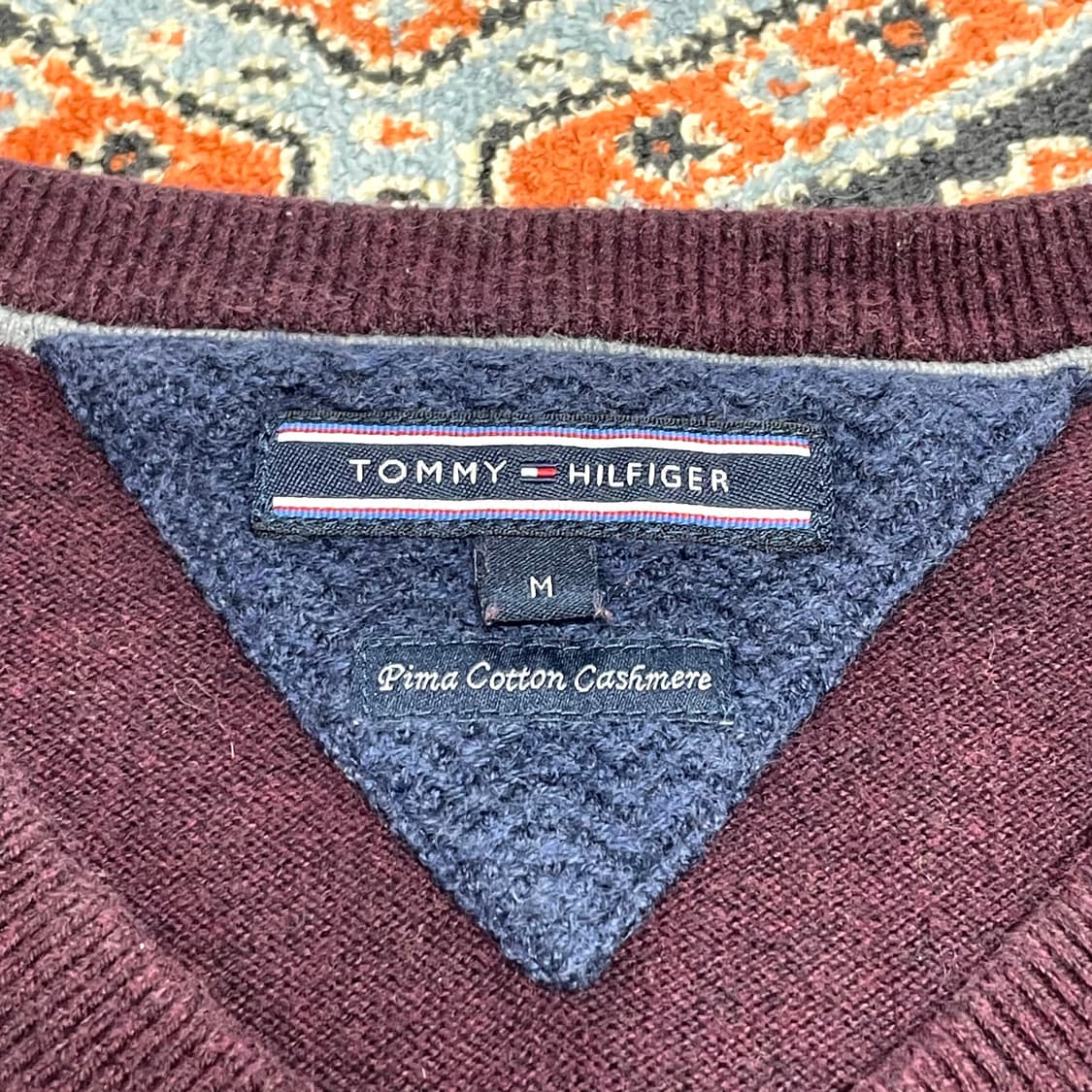타미힐피거 버건디 브이넥 캐시미어 혼방 니트 남성M 상품이미지3